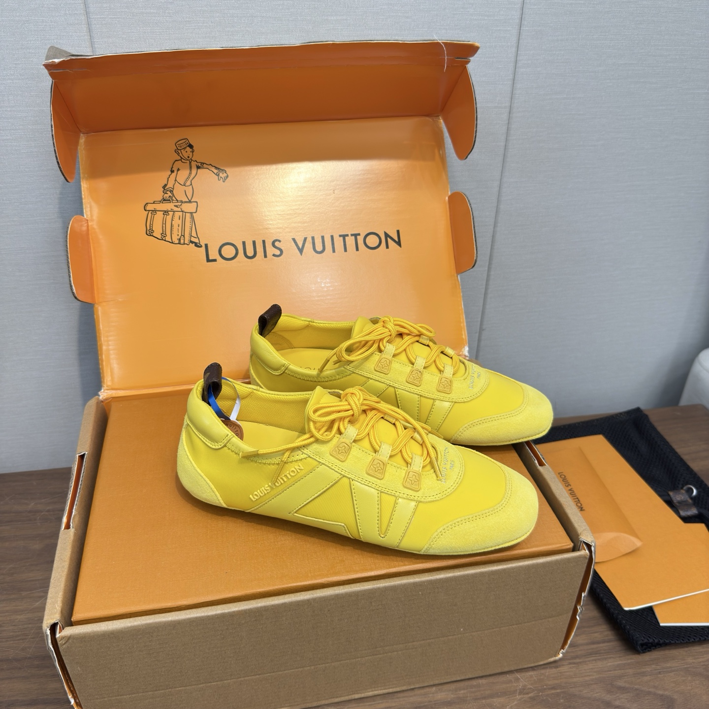 Louis Vuitton Sneakers
