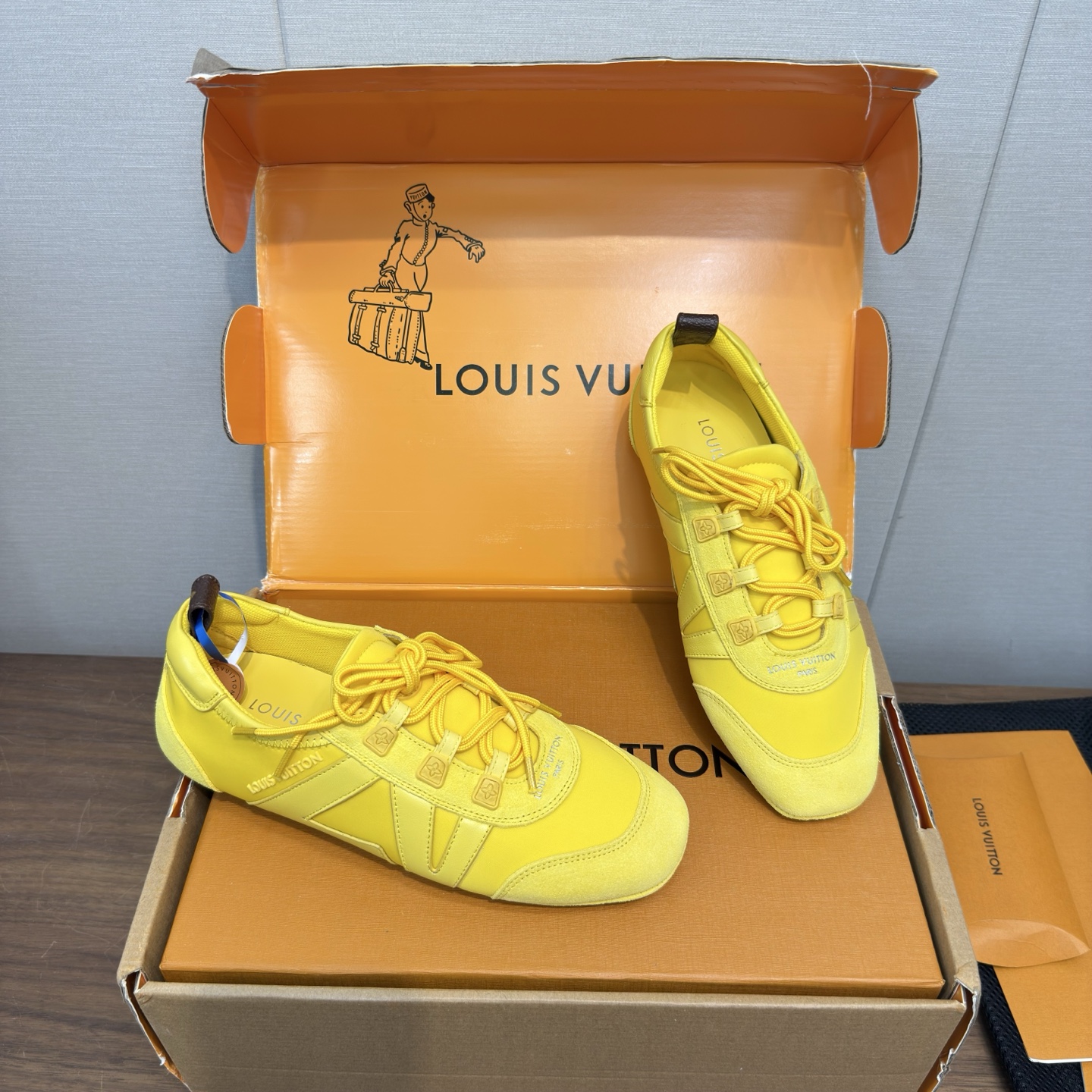 Louis Vuitton Sneakers