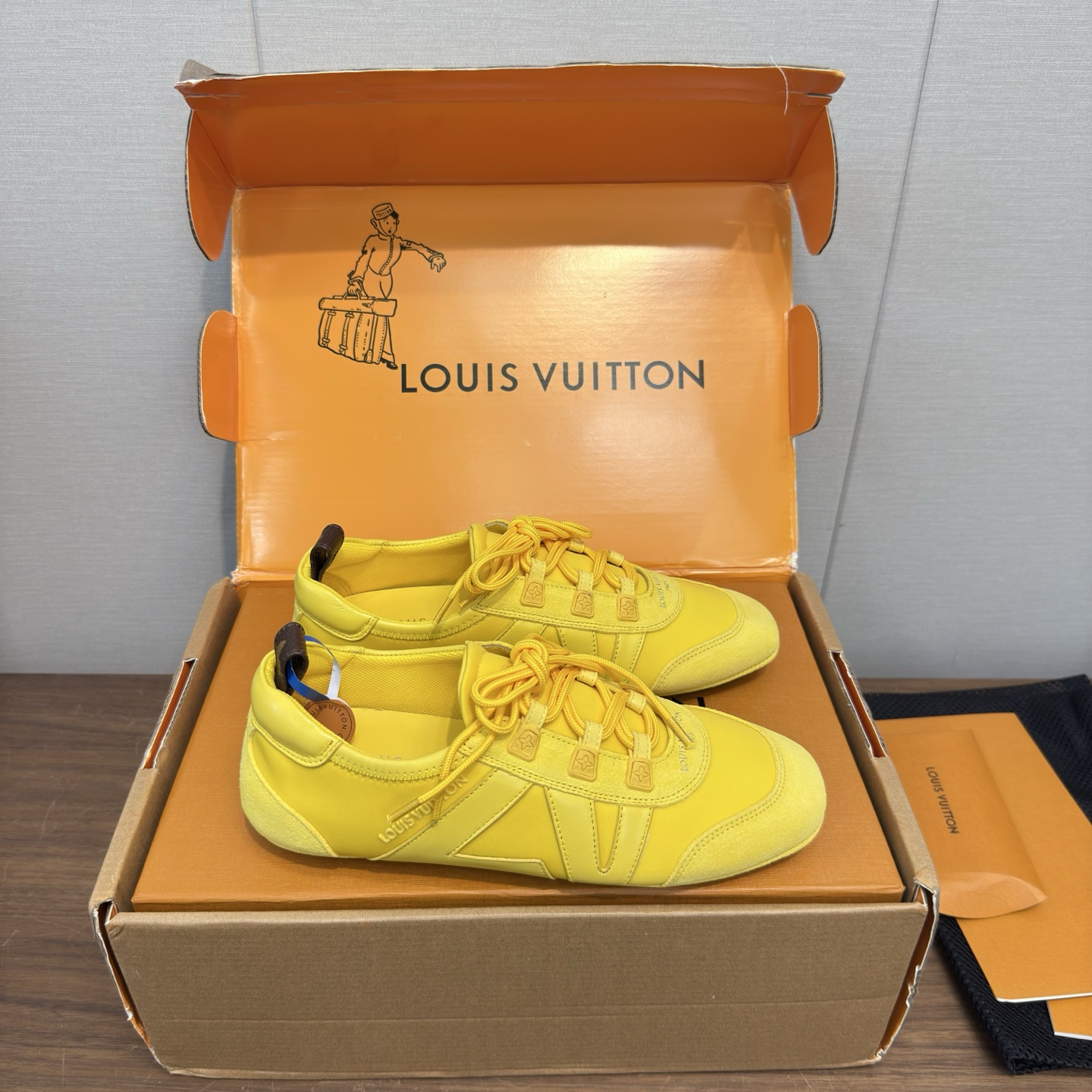 Louis Vuitton Sneakers