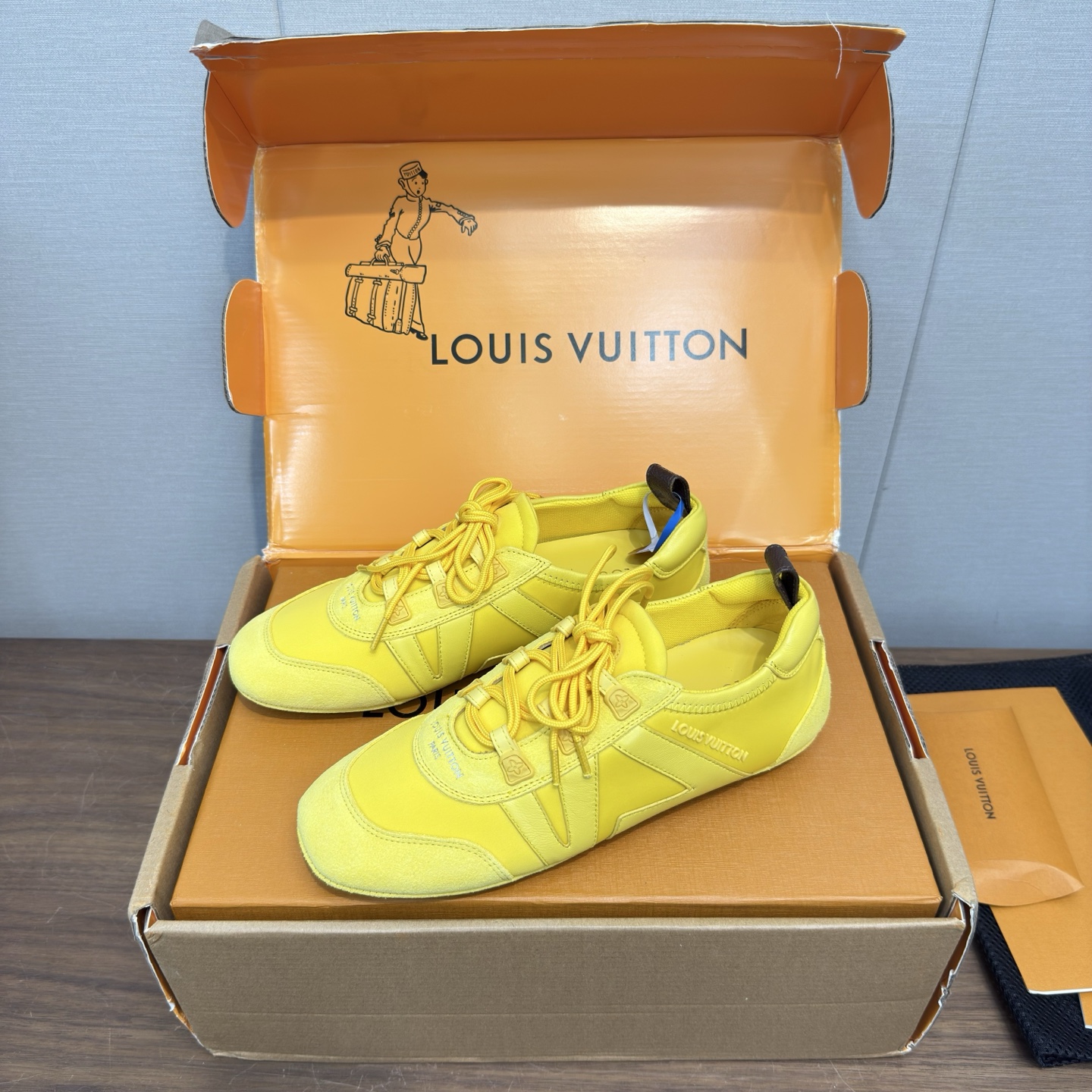 Louis Vuitton Sneakers