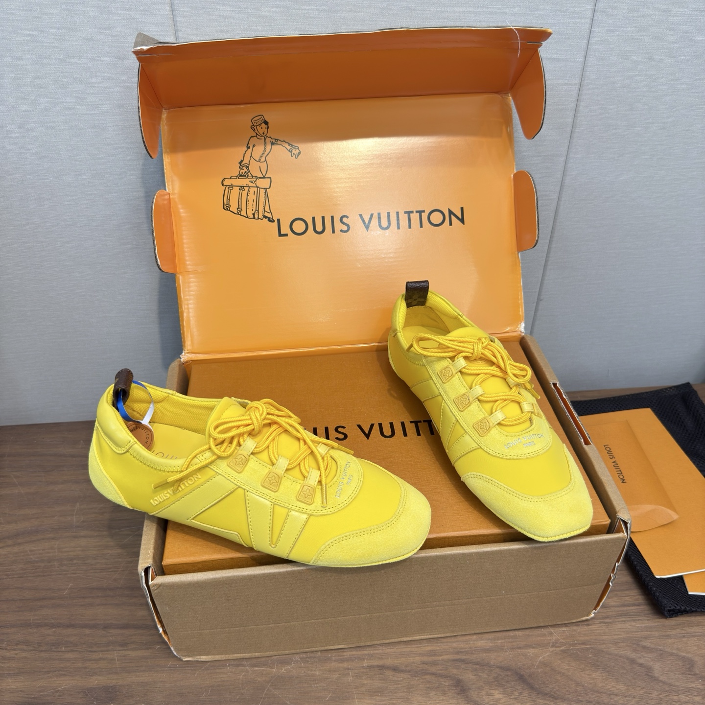 Louis Vuitton Sneakers