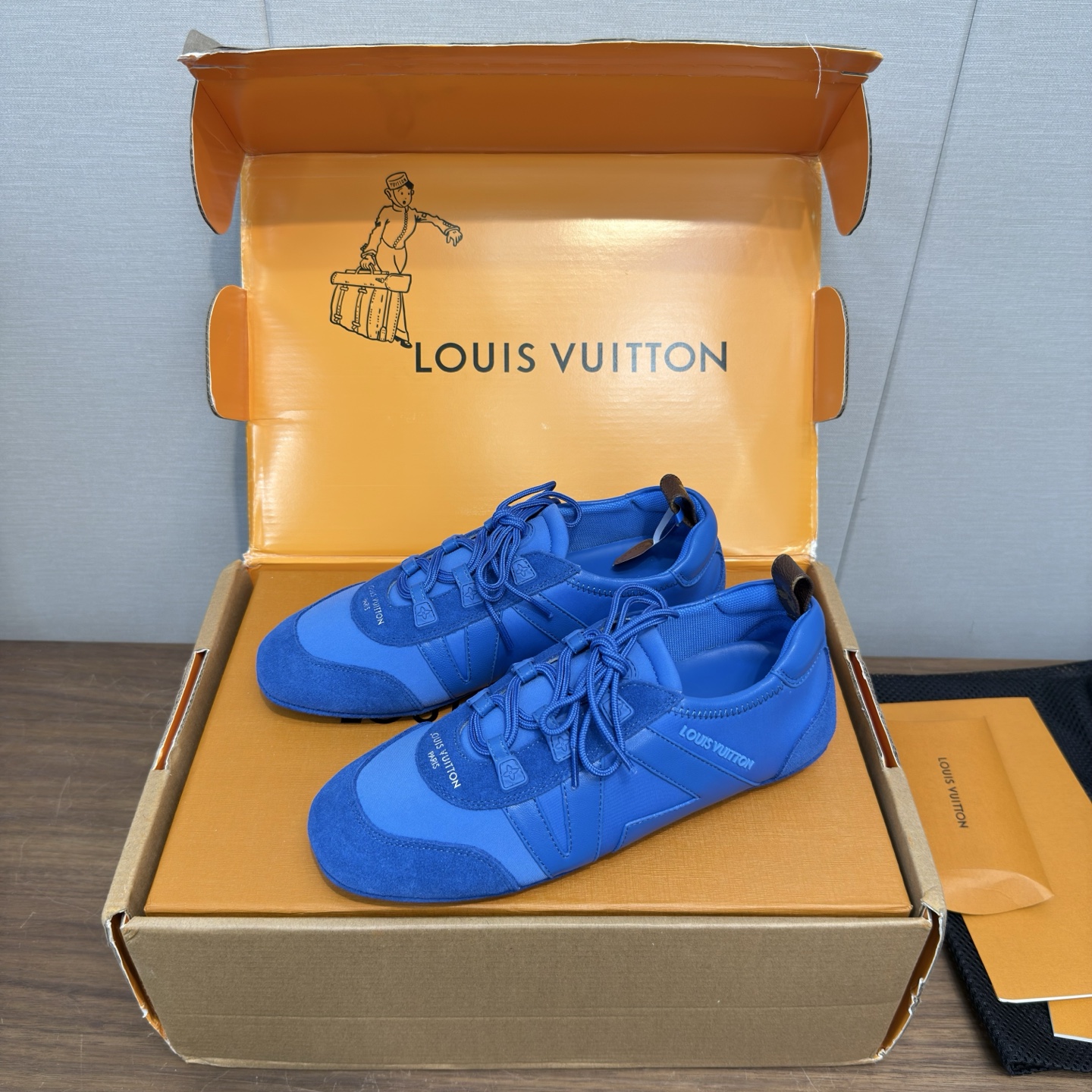 Louis Vuitton Sneakers