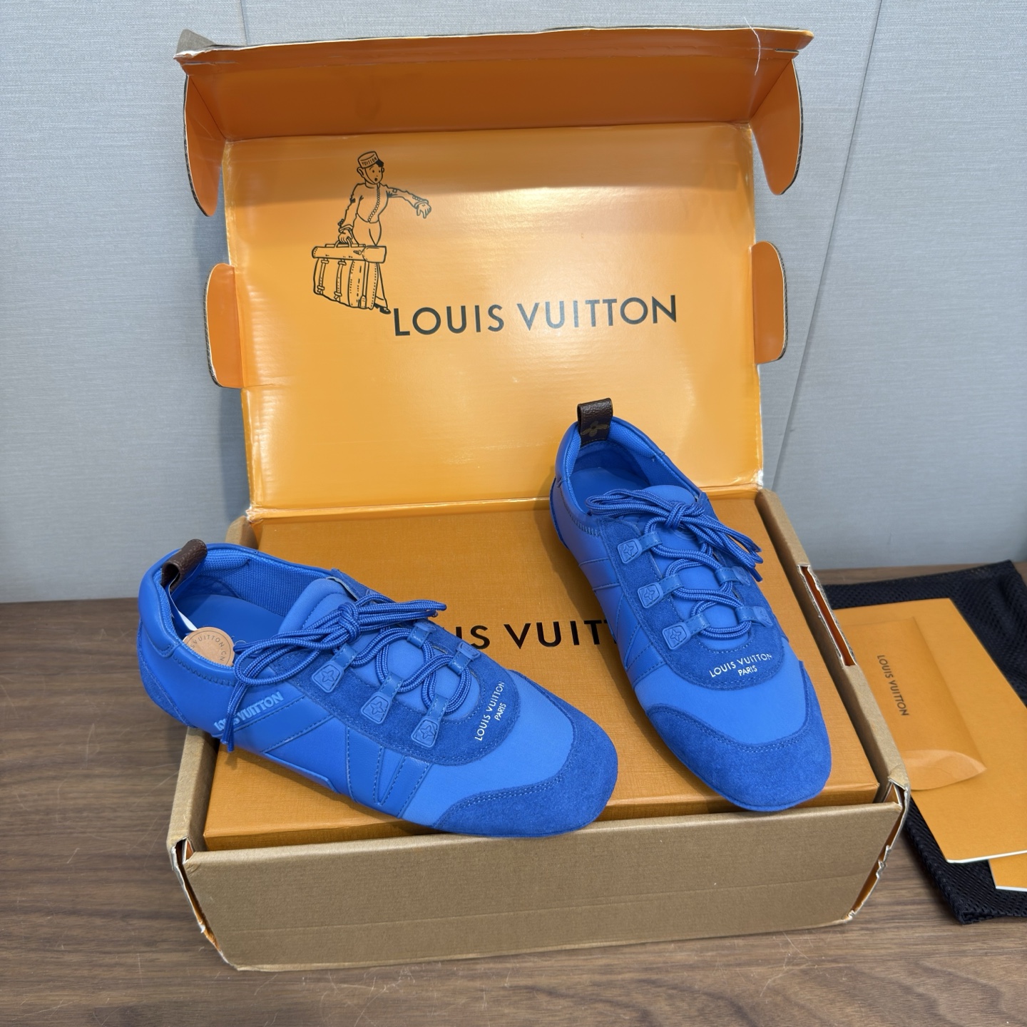 Louis Vuitton Sneakers