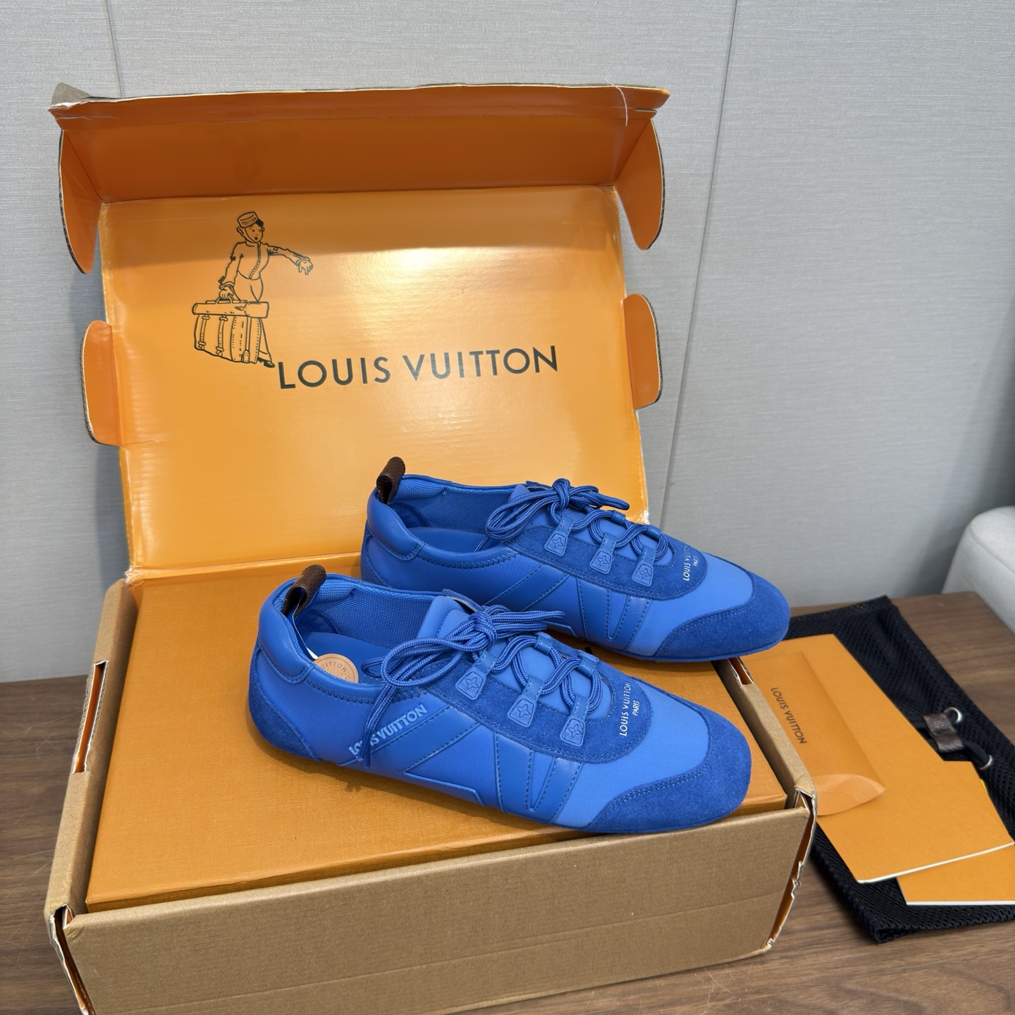 Louis Vuitton Sneakers