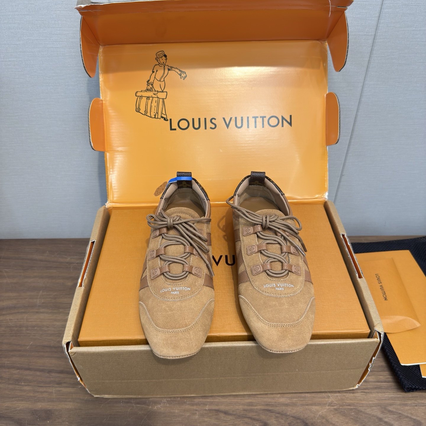 Louis Vuitton Sneakers