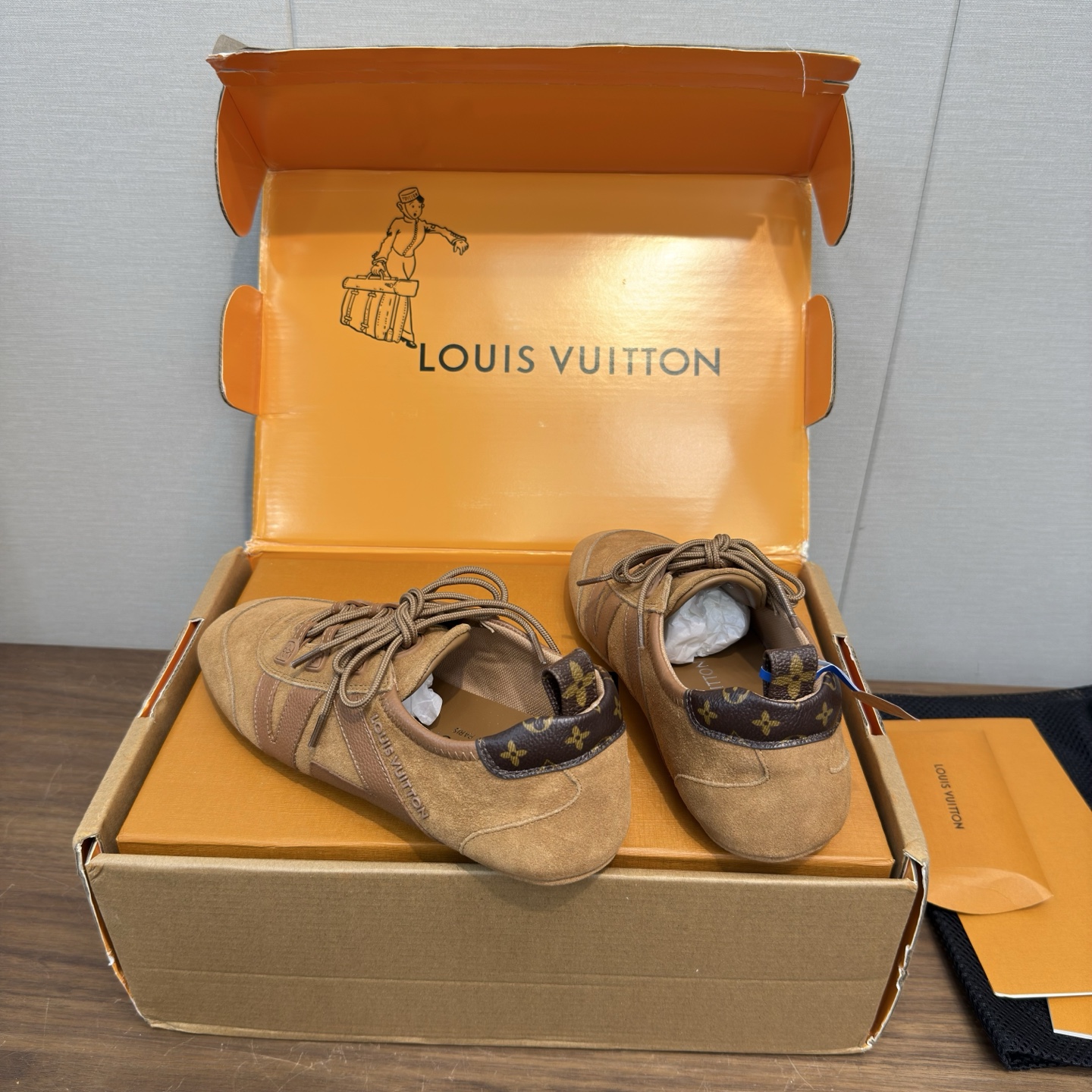 Louis Vuitton Sneakers