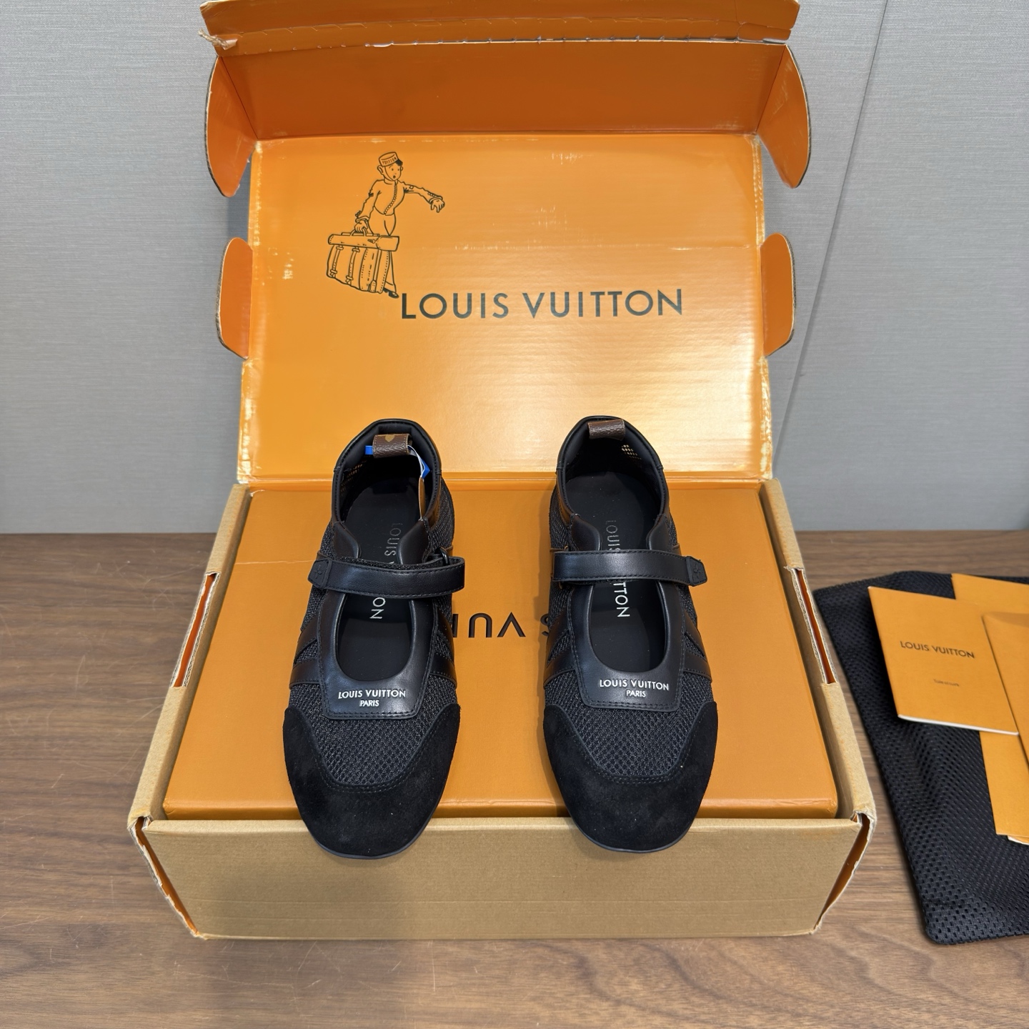 Louis Vuitton Sneakers