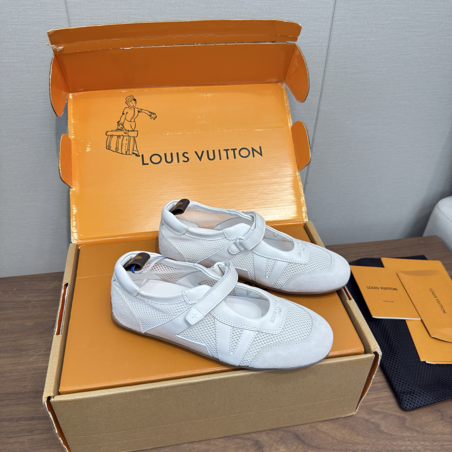 Louis Vuitton Sneakers