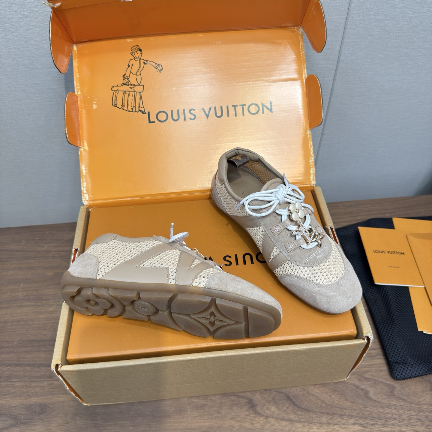 Louis Vuitton Sneakers