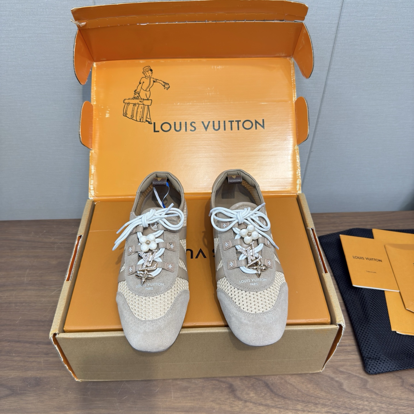 Louis Vuitton Sneakers