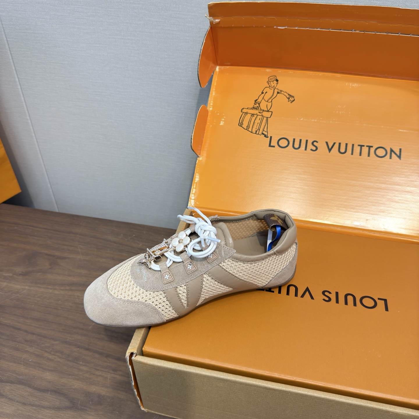 Louis Vuitton Sneakers