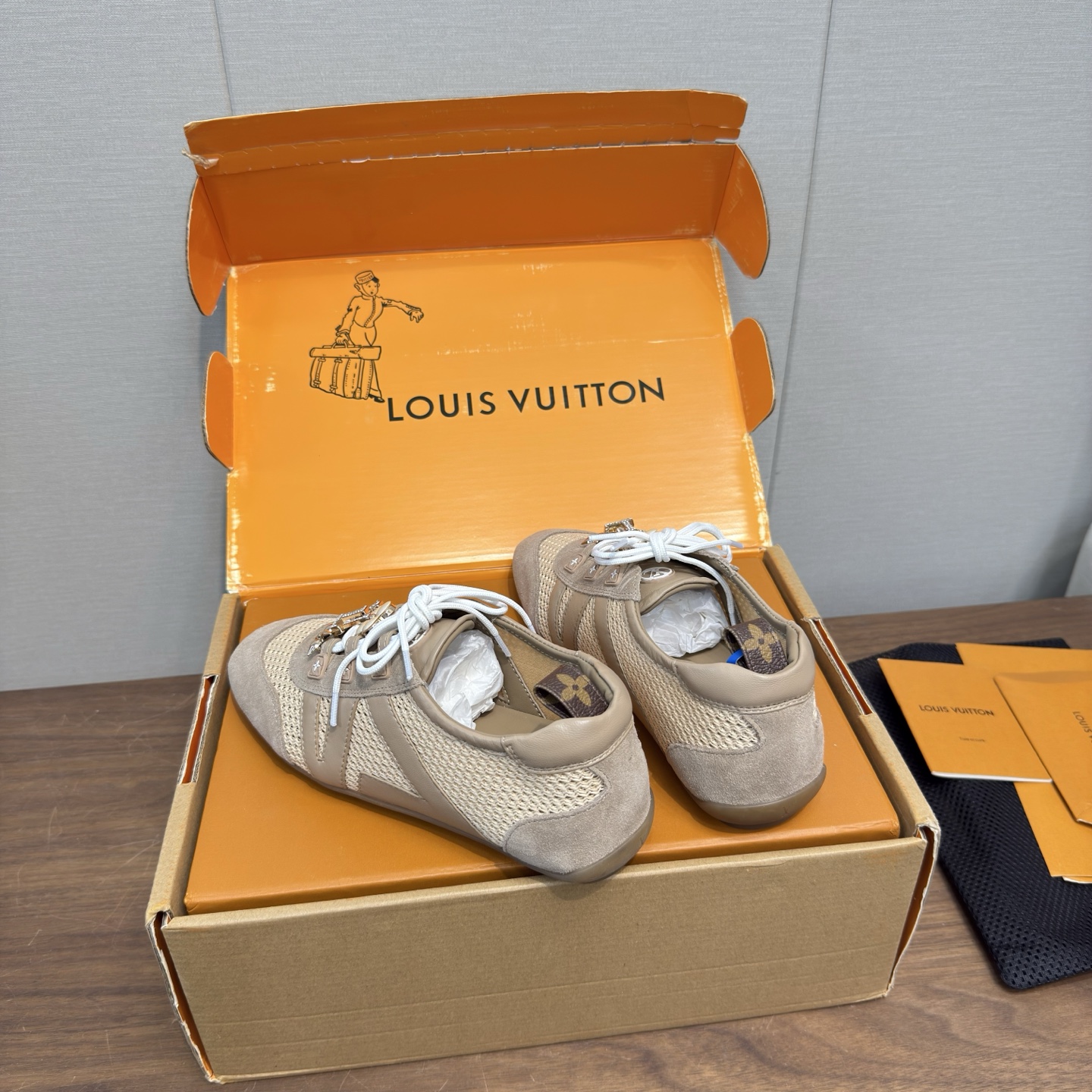 Louis Vuitton Sneakers