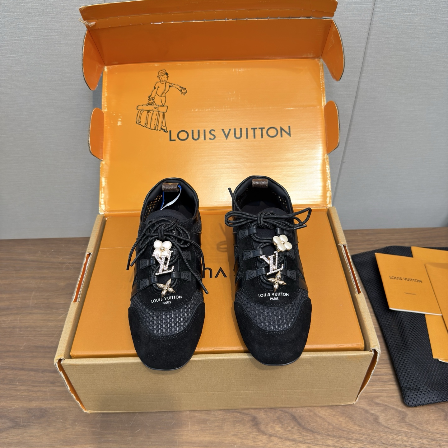 Louis Vuitton Sneakers