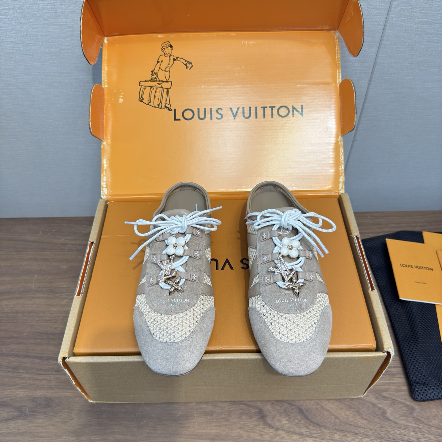 Louis Vuitton Sneakers