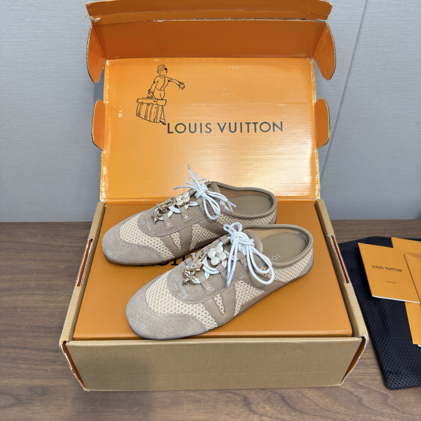 Louis Vuitton Sneakers