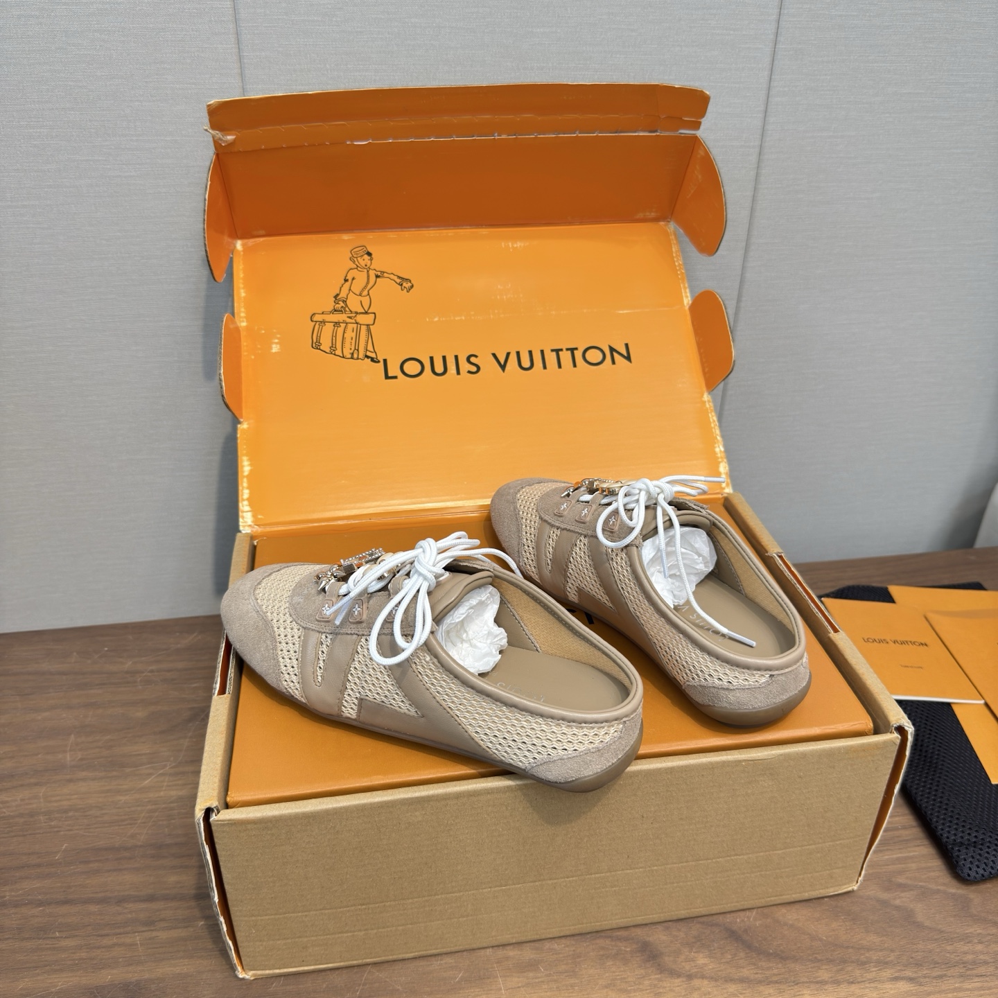 Louis Vuitton Sneakers
