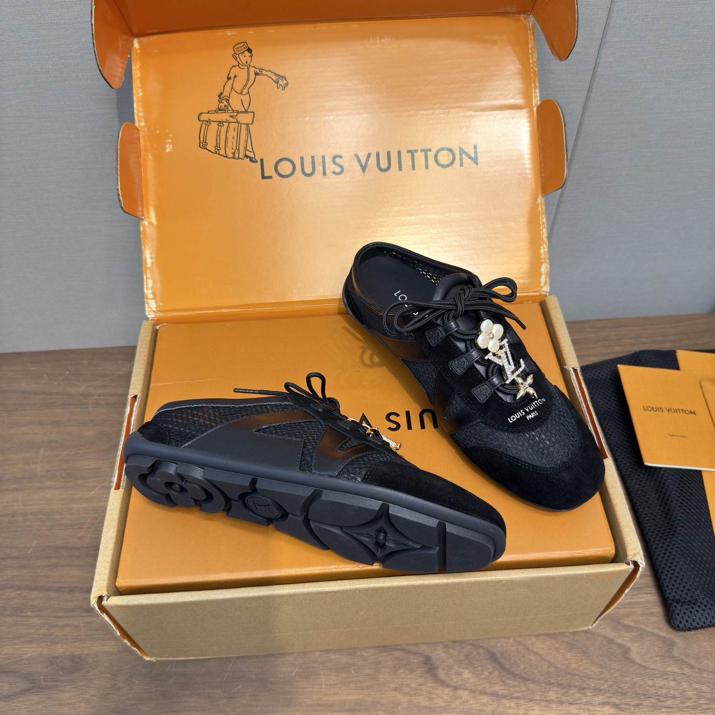 Louis Vuitton Sneakers