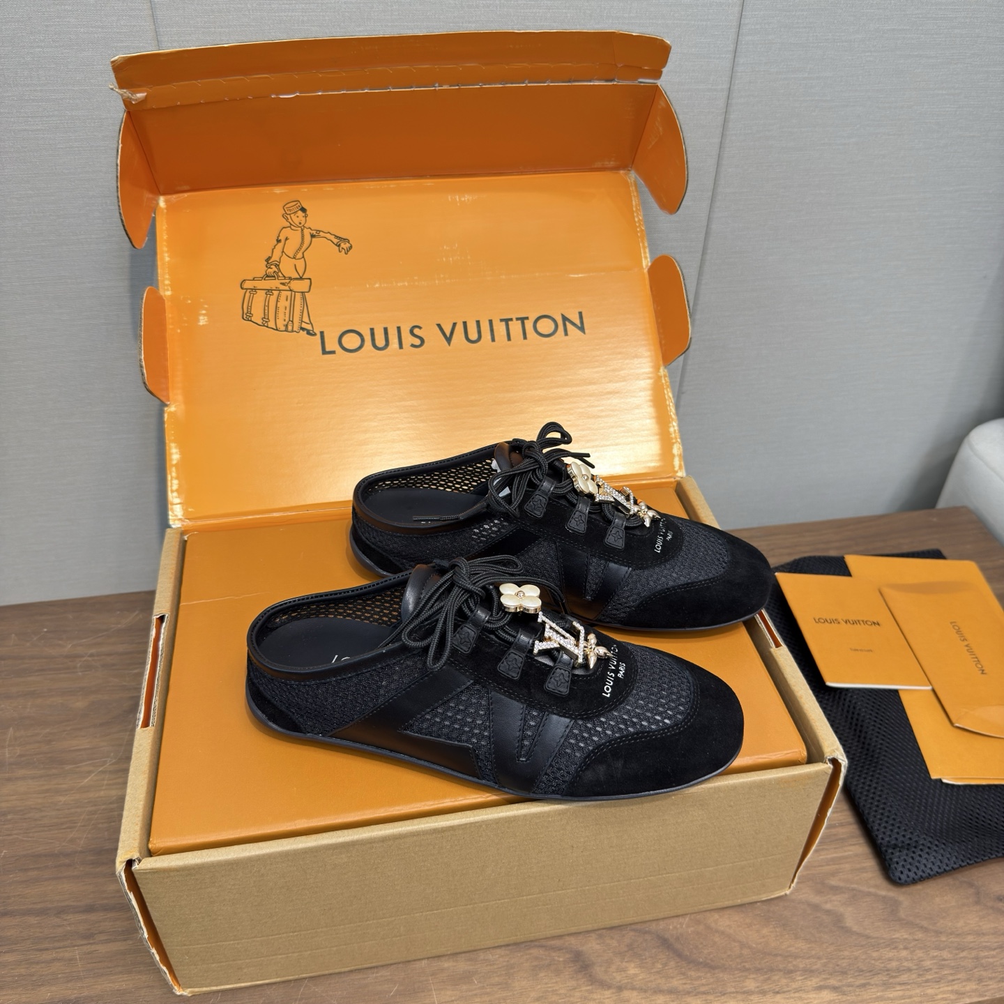 Louis Vuitton Sneakers