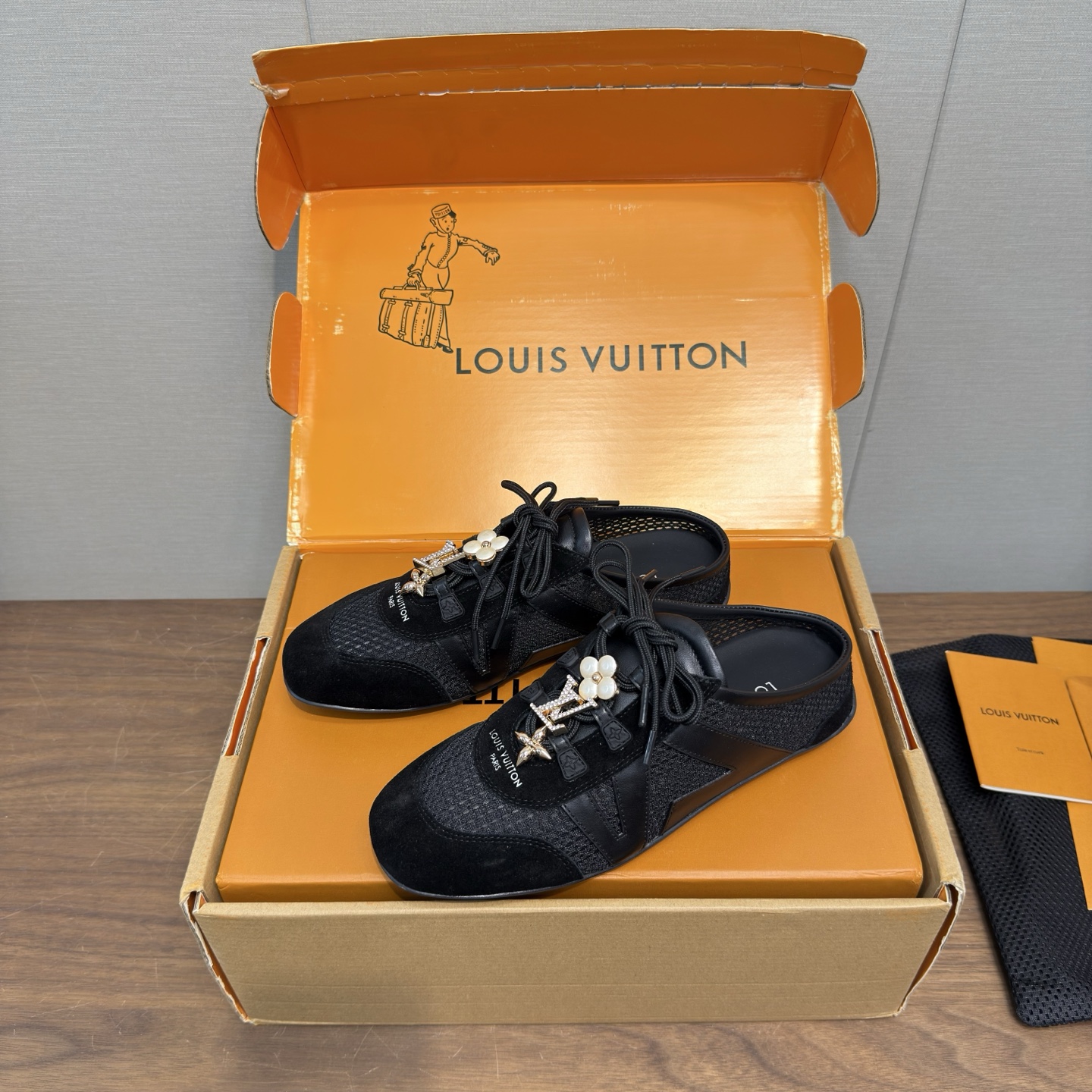Louis Vuitton Sneakers