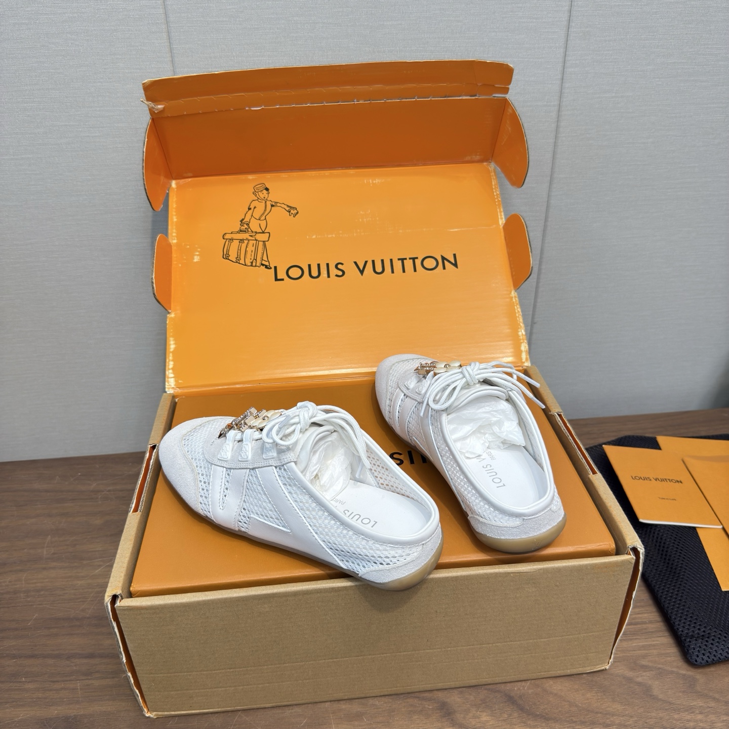 Louis Vuitton Sneakers