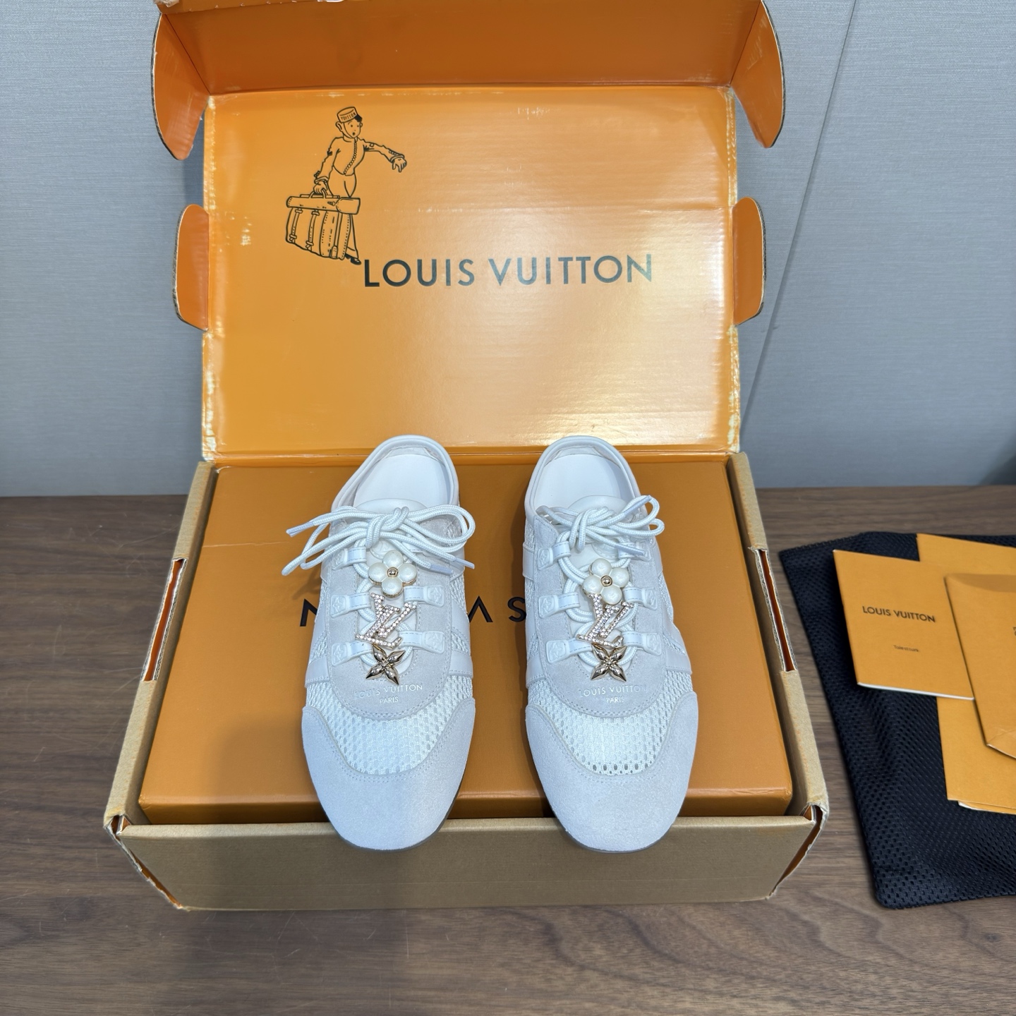 Louis Vuitton Sneakers