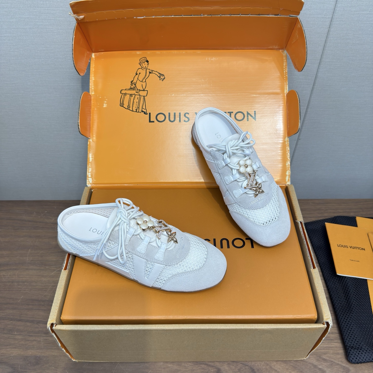 Louis Vuitton Sneakers