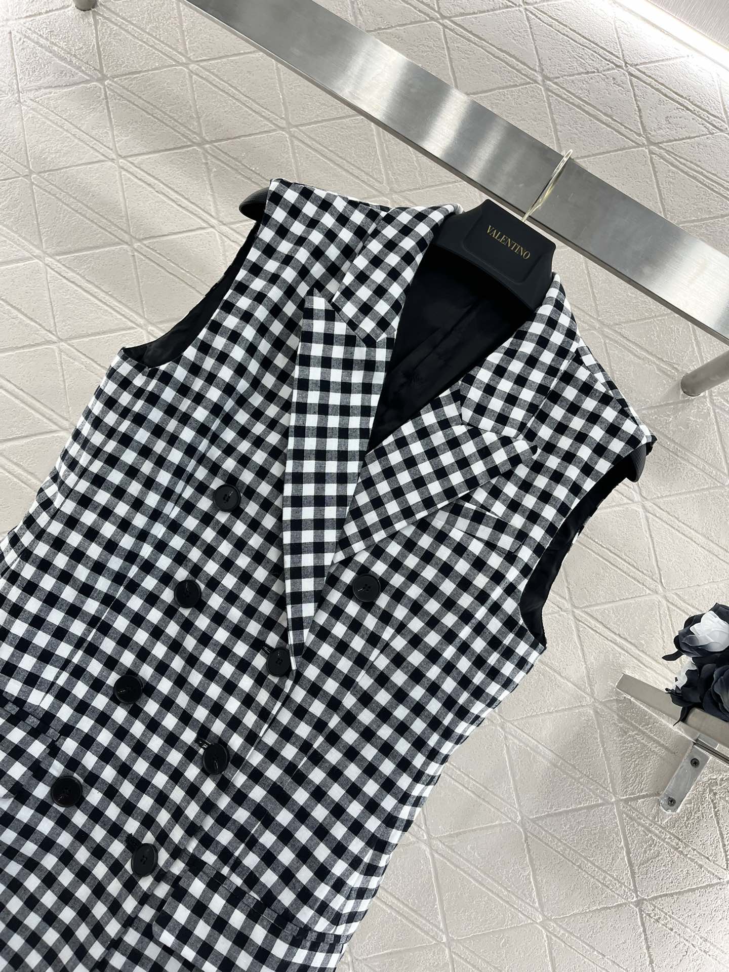 2024 Moschino Women’s Suit: Customized Comfort and Style in Single Size - 图片 3