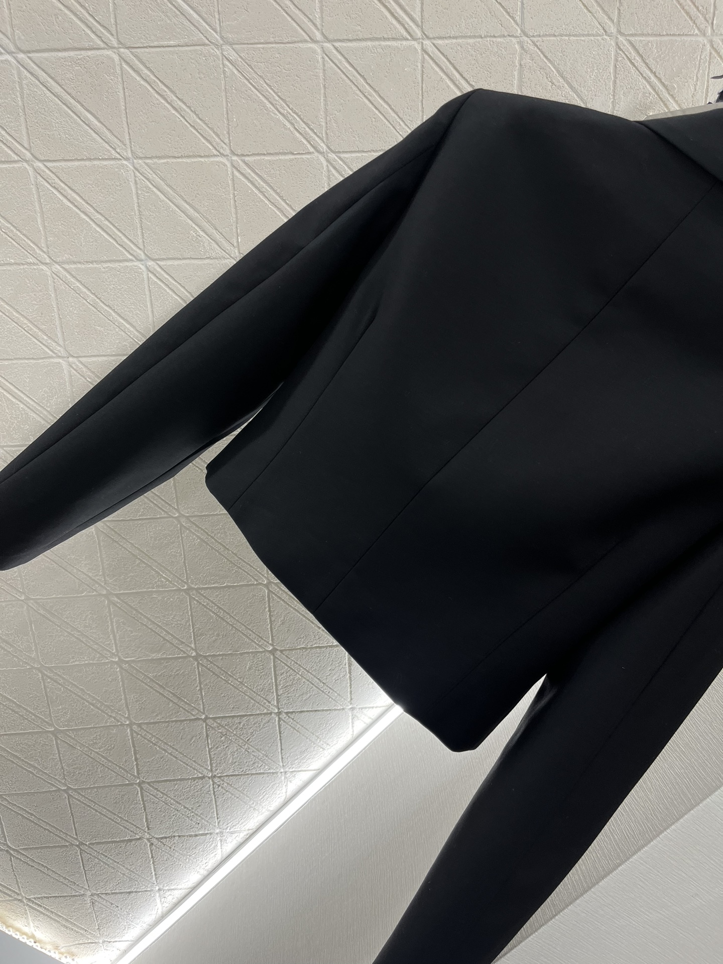 2024 New Female Suit: Collar Pin Shorts, Custom YB Material, Stylish City Style - 图片 5