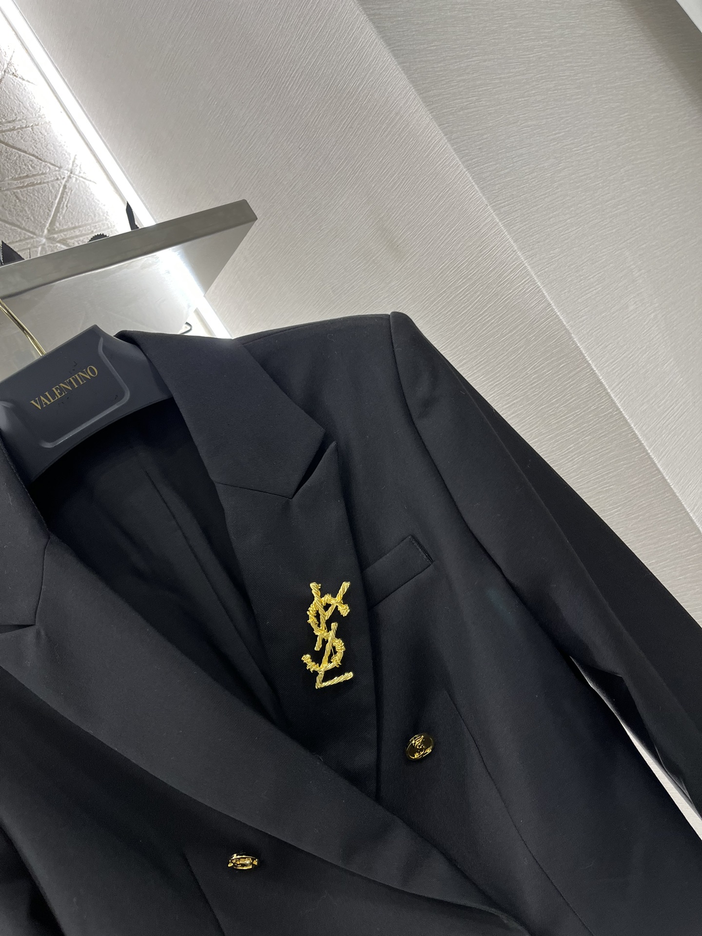 2024 New Female Suit: Collar Pin Shorts, Custom YB Material, Stylish City Style - 图片 3