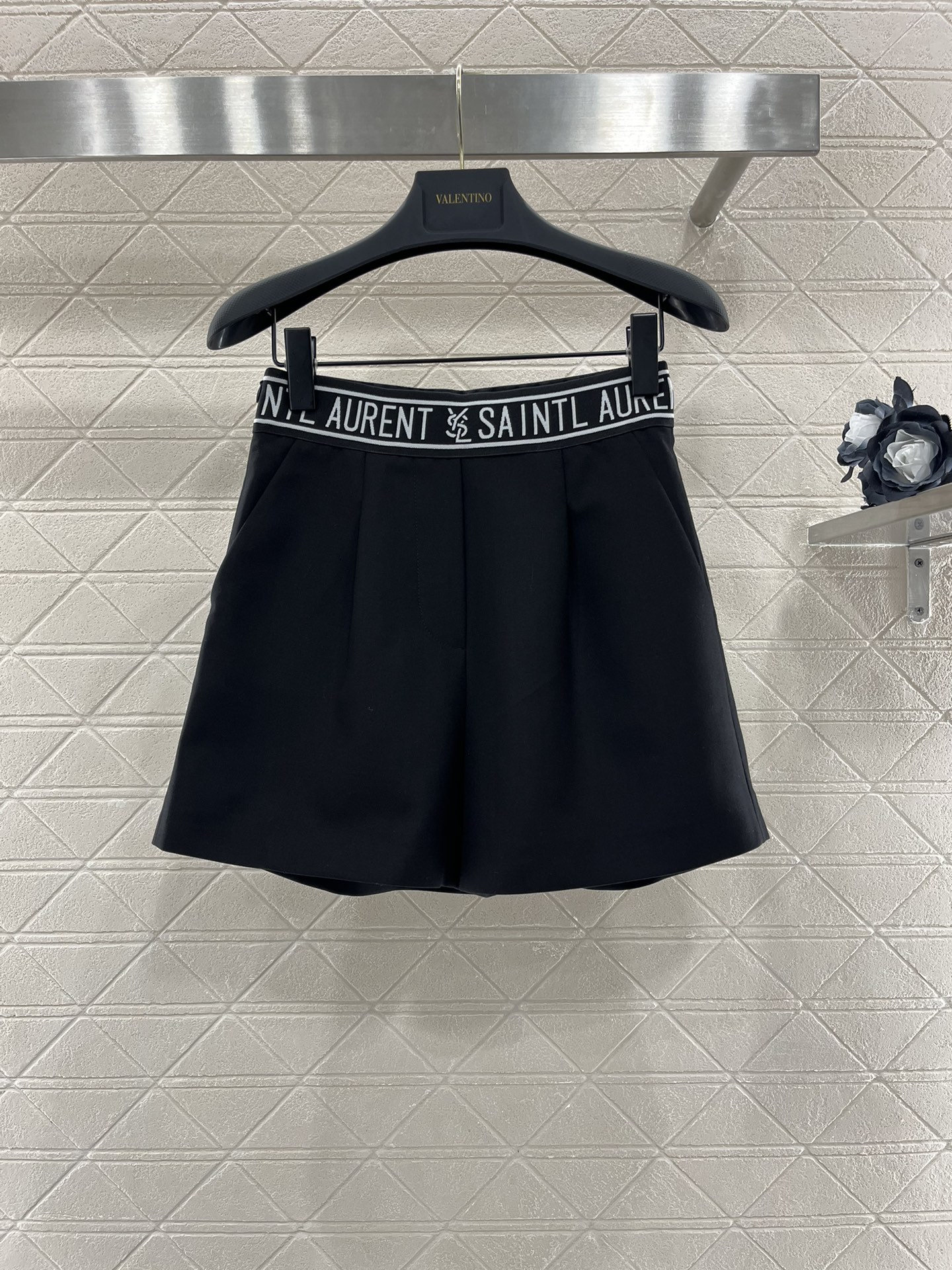 2024 New Female Suit: Collar Pin Shorts, Custom YB Material, Stylish City Style - 图片 7