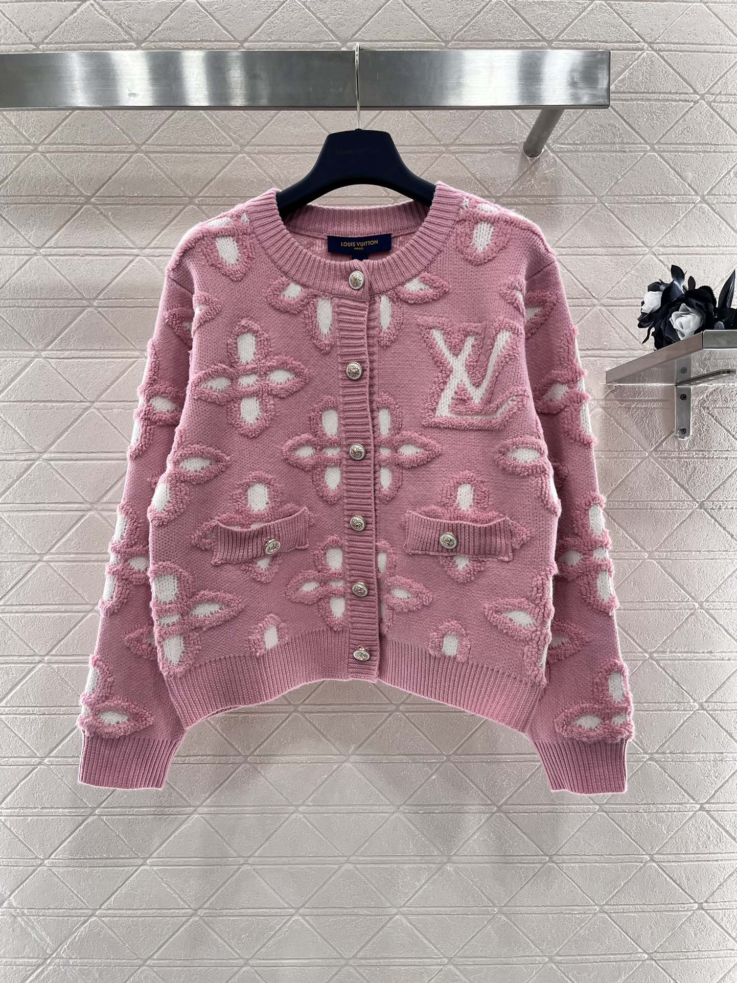 Best Quality Fake
 Louis Vuitton Top
 Clothing Cardigans Knit Sweater Pink White Knitting Fall/Winter Collection Long Sleeve