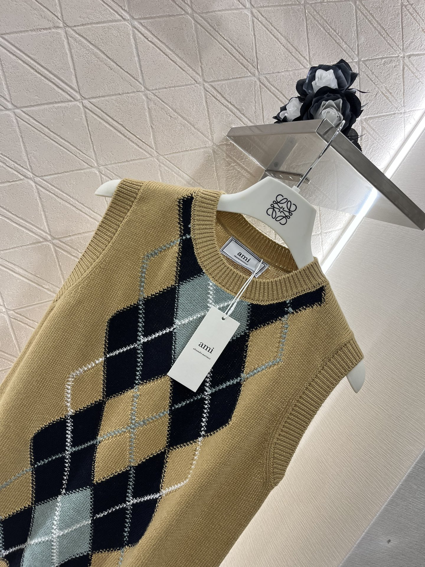 Ami* 2024 New Shrink Knitting Vest with Custom YB Wool Needles Fabric. - 图片 7