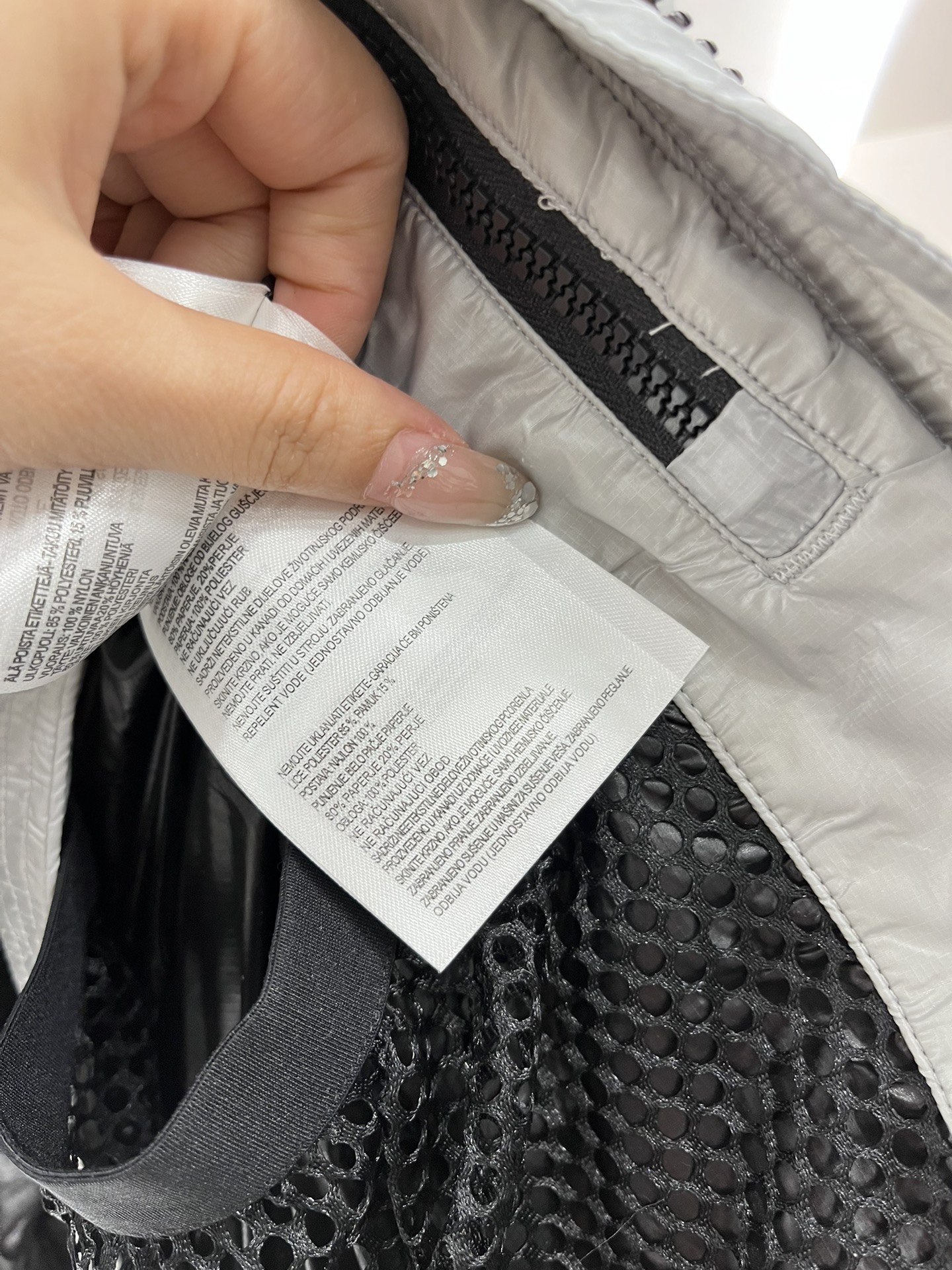 2024 New Product: First-Rate Dustproof Bag with Customizable Windproof Nylon Material - 图片 9