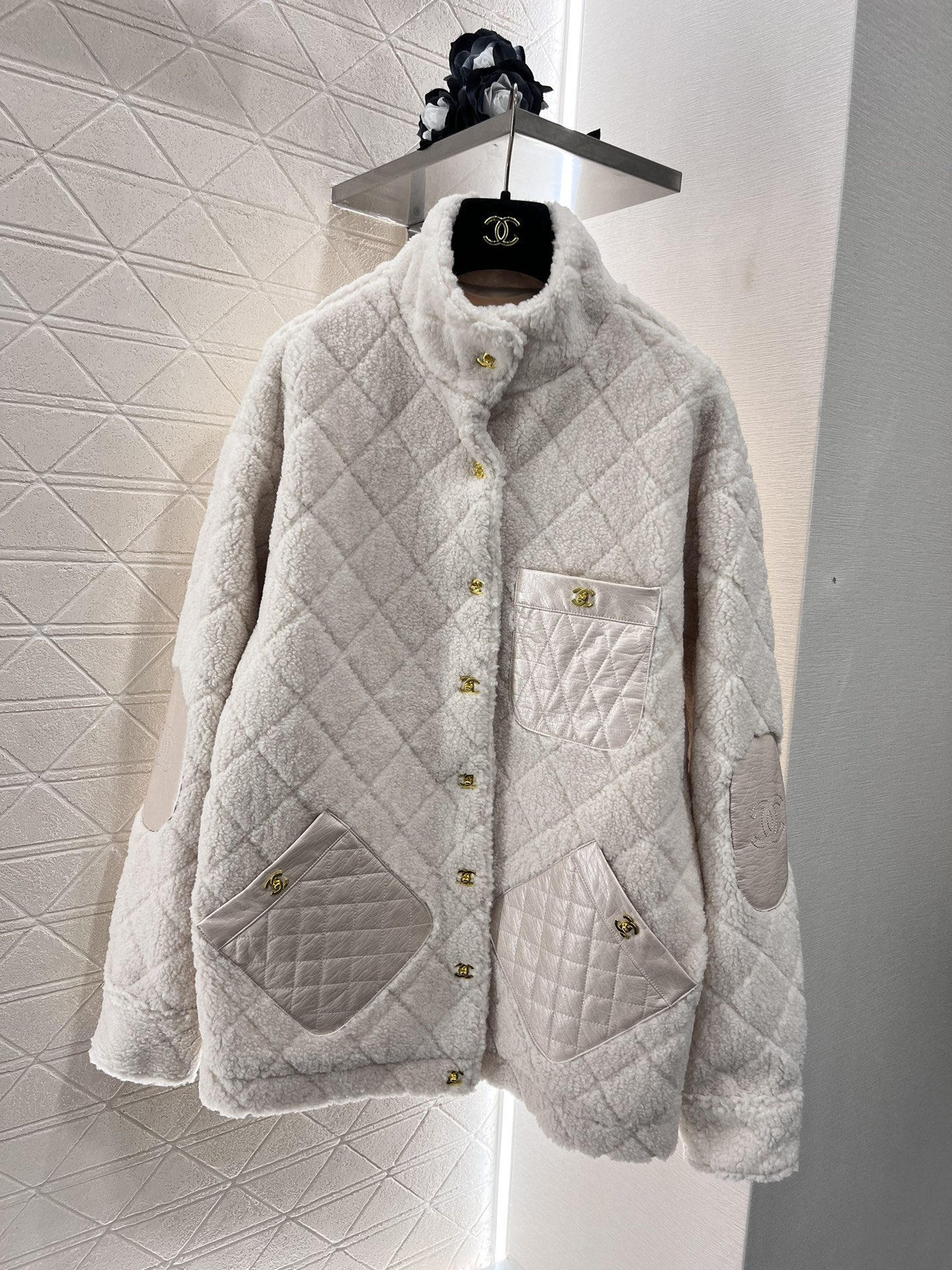 Chanel Ropa Abrigos y chaquetas Hardware de oro Algodón Laca Colección otoño – invierno Fashion