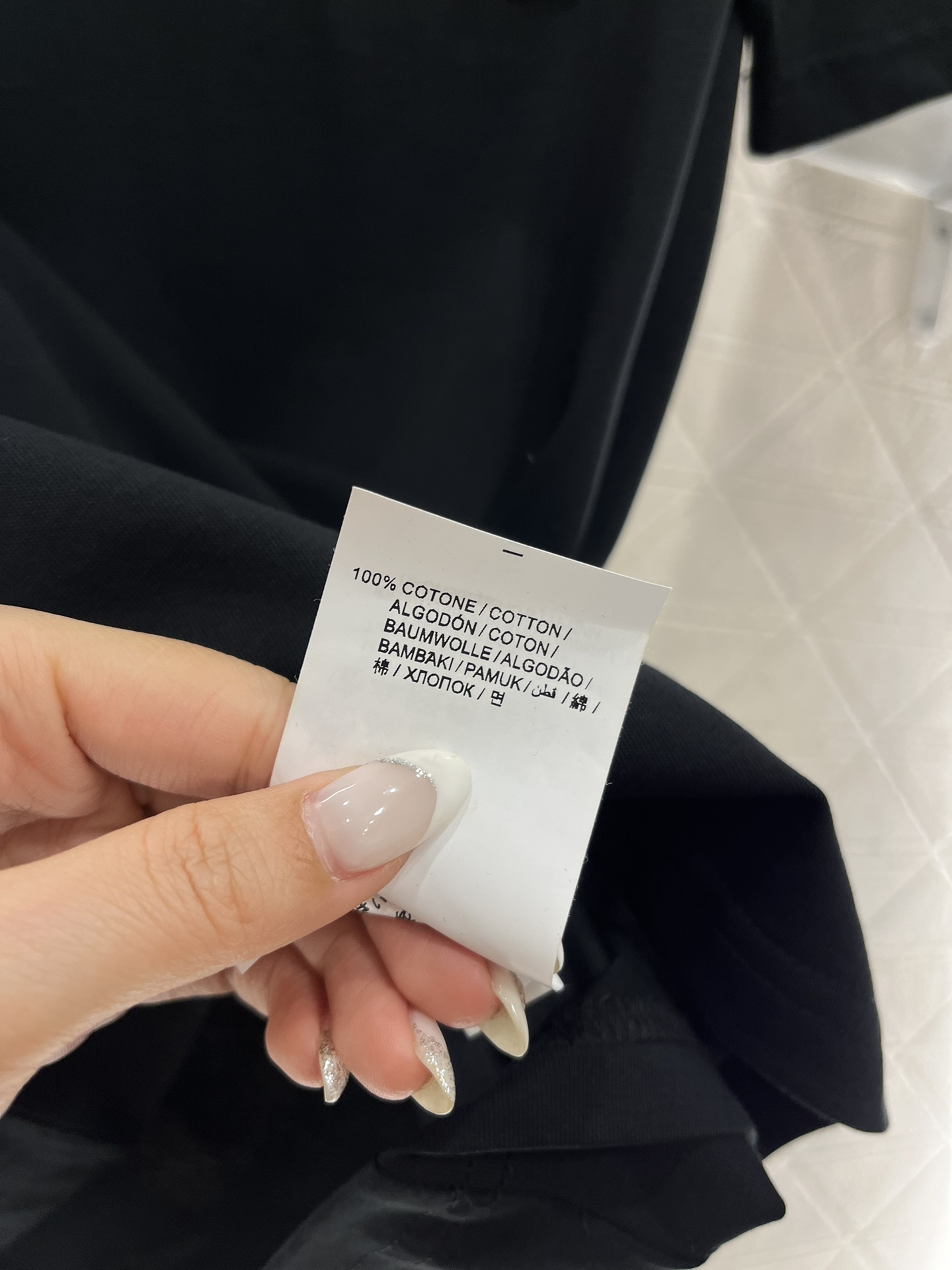 2025 New Moschino Women’s Suit with Re-engineered Bead Embroidery Tee - 图片 9