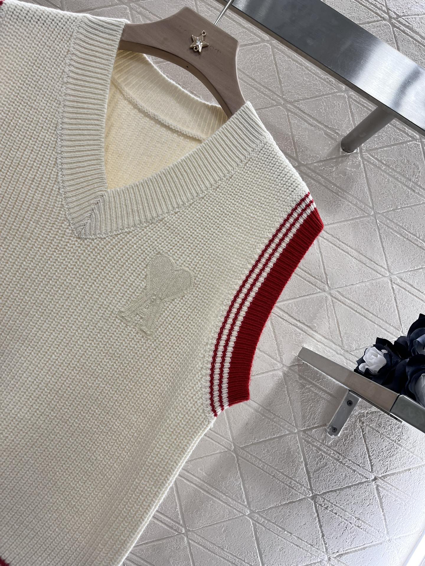 “High-Quality Embroidered Wool Needles for Stylish and Comfortable 2025 Fashion” - 图片 6