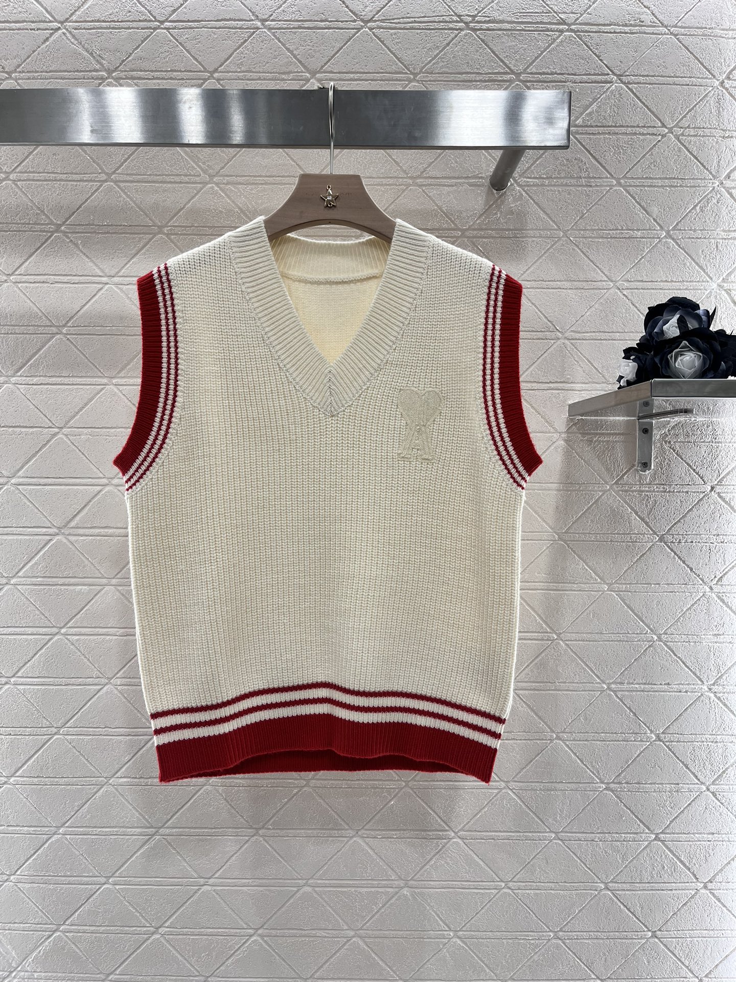 “High-Quality Embroidered Wool Needles for Stylish and Comfortable 2025 Fashion” - 图片 1