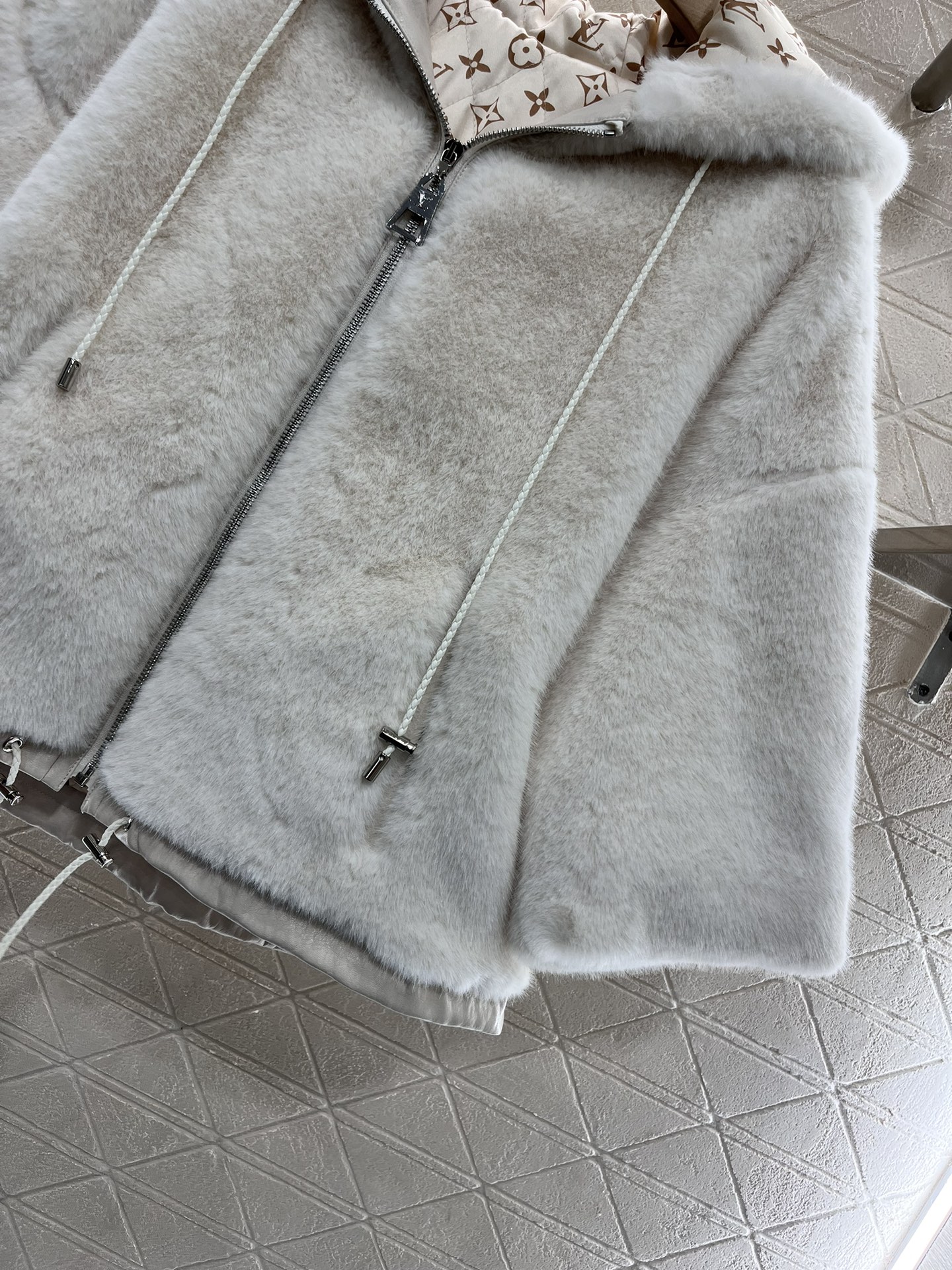 2024 Louis Vuitton Women’s Winter Coat Collection Overview - 图片 7