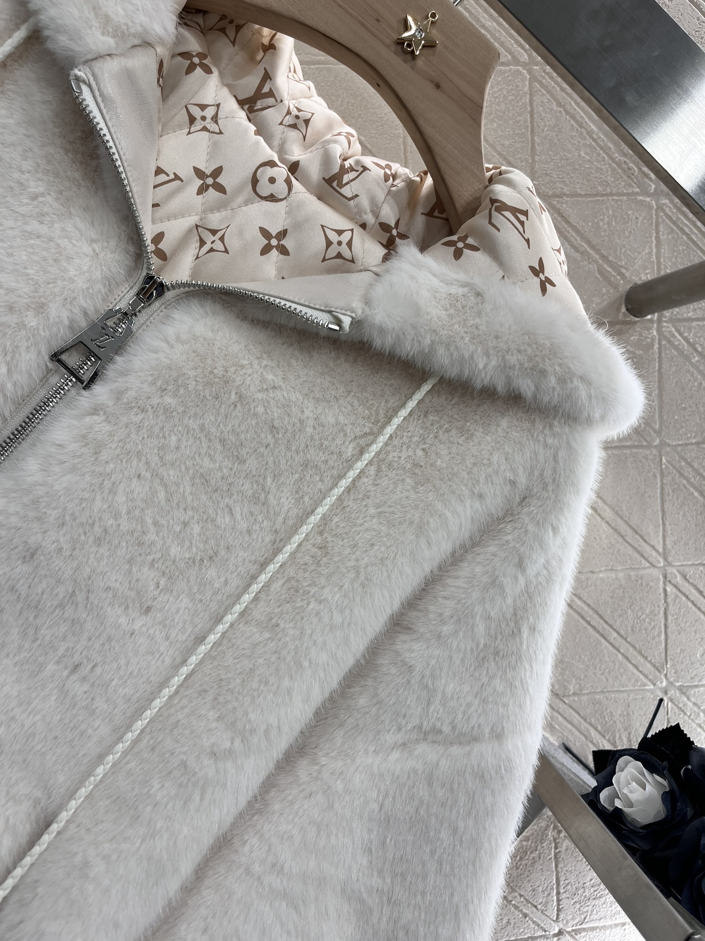 2024 Louis Vuitton Women’s Winter Coat Collection Overview - 图片 4