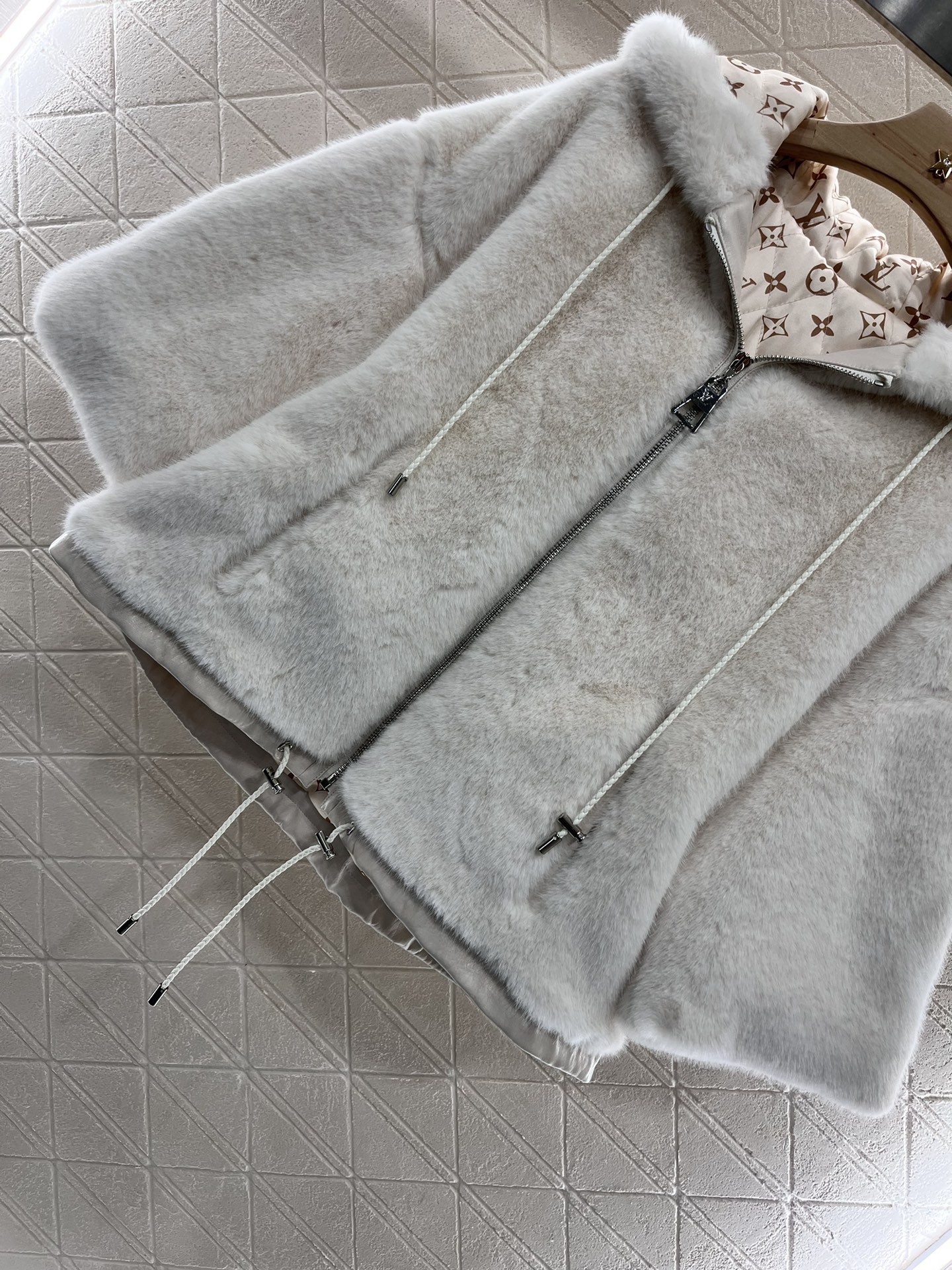2024 Louis Vuitton Women’s Winter Coat Collection Overview - 图片 5