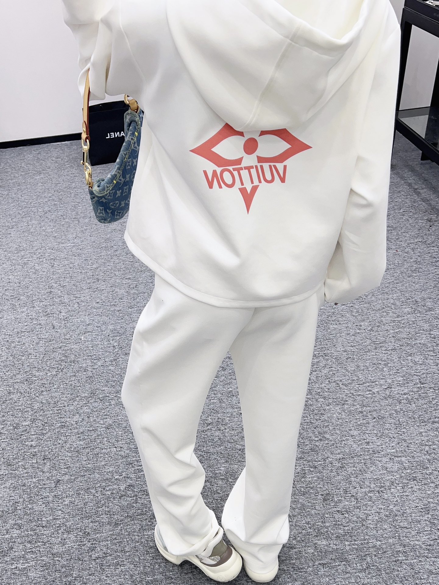 路易威登 Louis Vuitton 高定典藏名品高定成衣时装外套连衣裙衬衫T恤 #FEF156F0 6