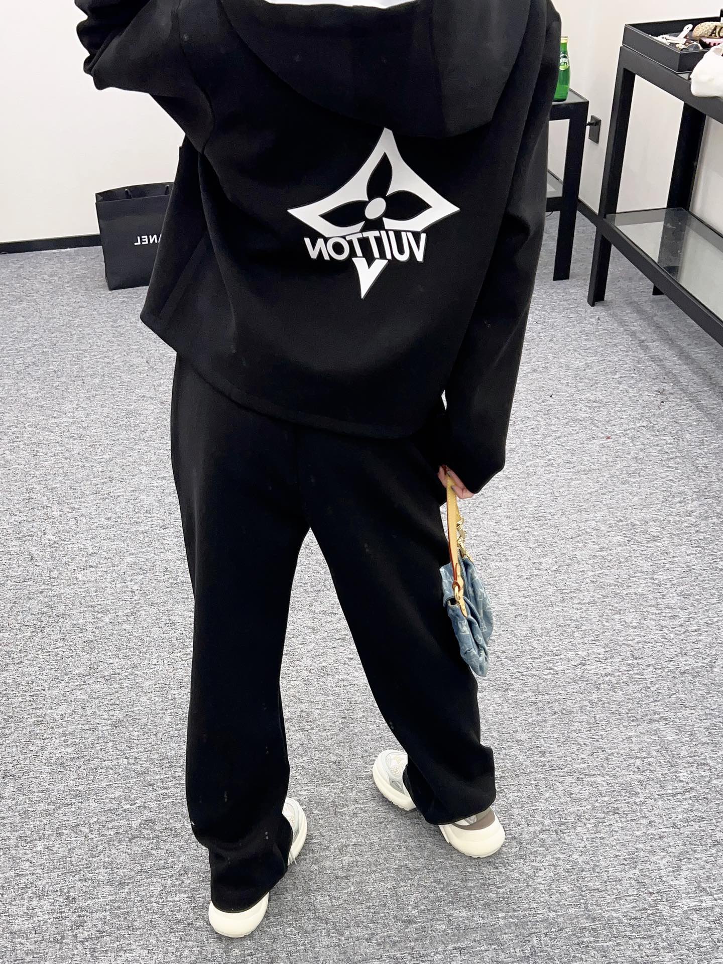 路易威登 Louis Vuitton 高定典藏名品高定成衣时装外套连衣裙衬衫T恤 #7FF55E7D 6