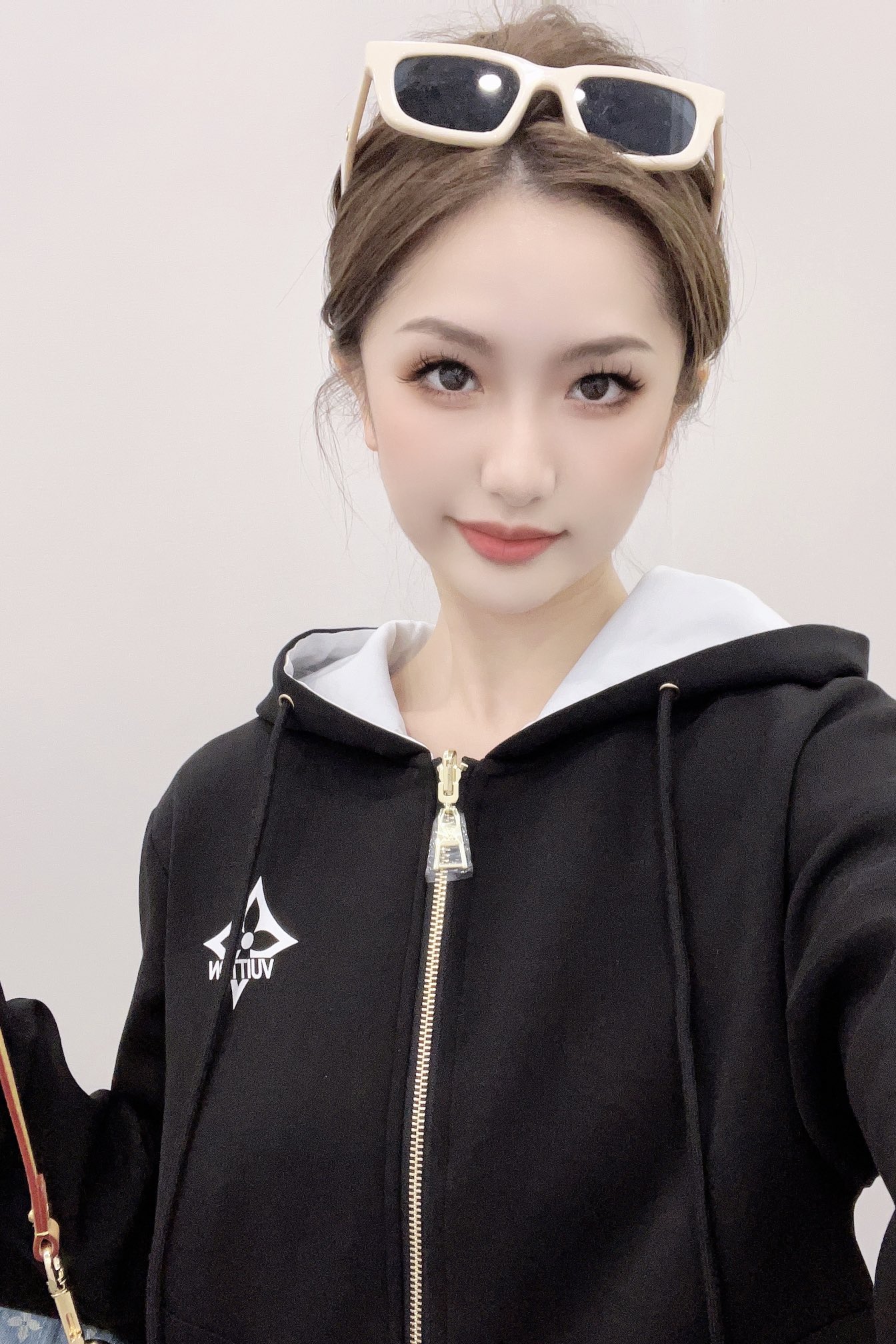 路易威登 Louis Vuitton 高定典藏名品高定成衣时装外套连衣裙衬衫T恤 #7FF55E7D 4