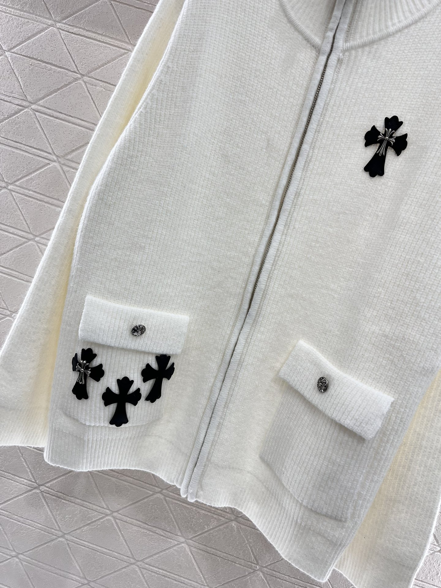 2025 New Female Suit Collection Featuring Chrome Details and Custom Wool Line-Making - 图片 9
