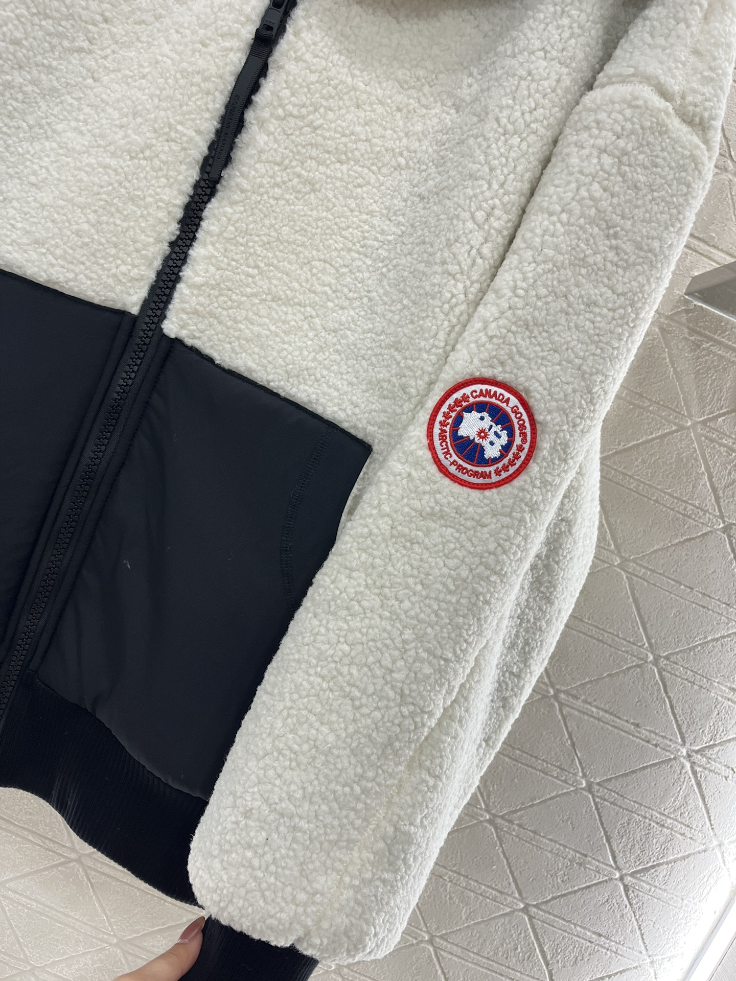 2024 New Hard-core Female Suit with Lamb’s Hair and Two-way Zipper - 图片 6