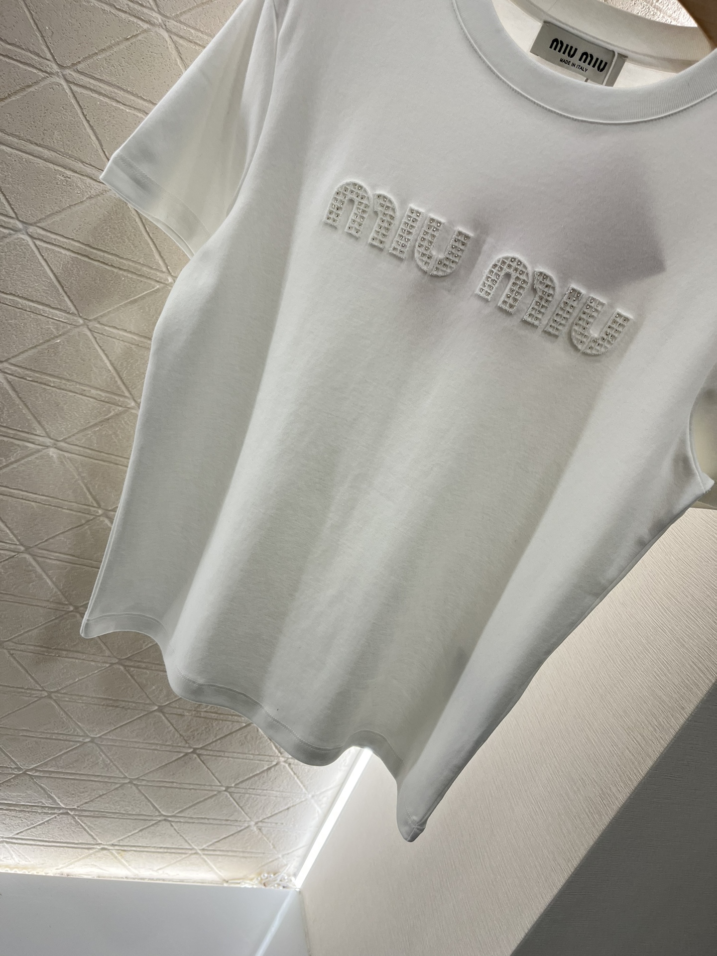 2025 New Miumi Women’s Suit Set with Stylish Tee for Summer - 图片 5
