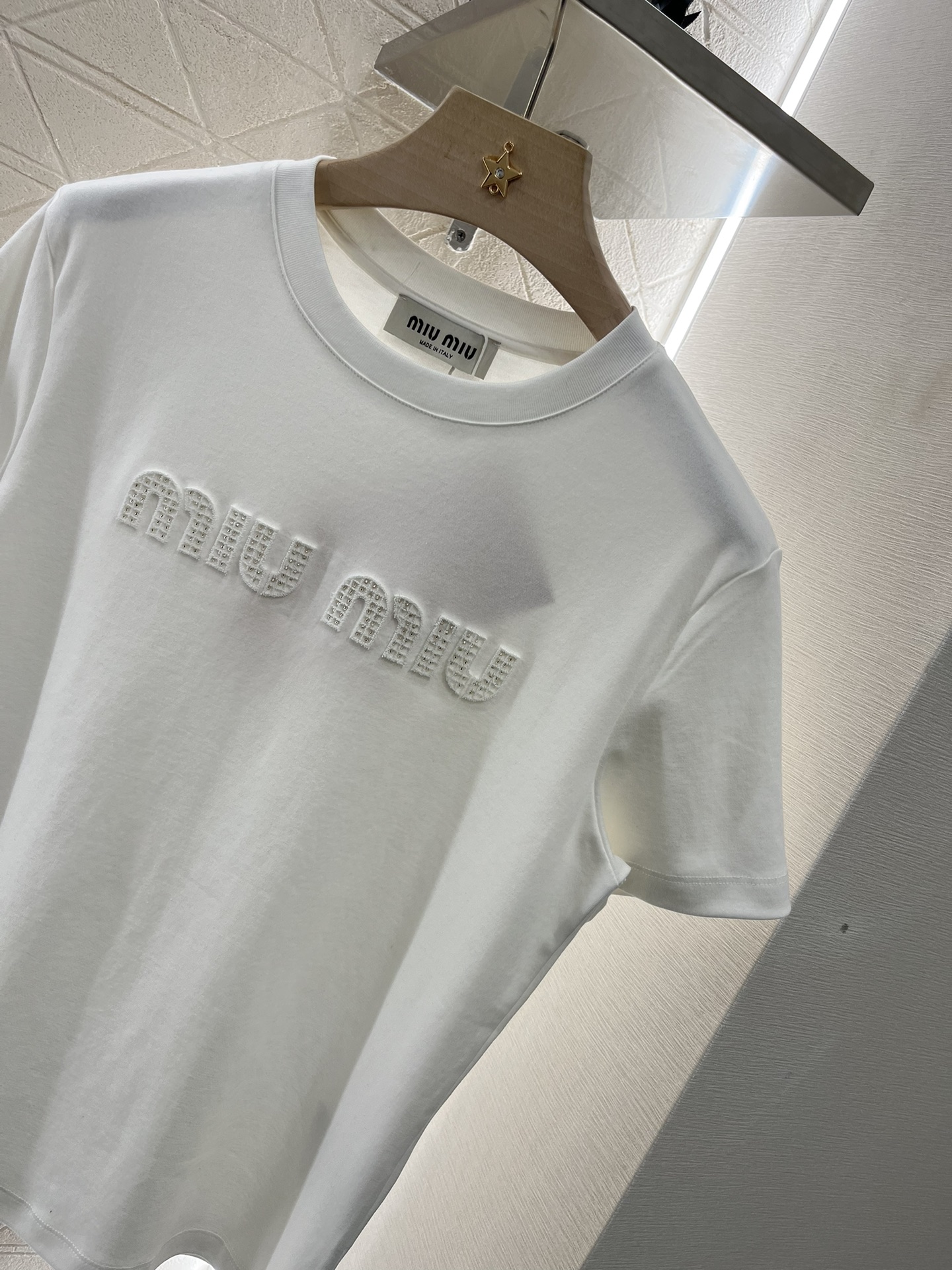 2025 New Miumi Women’s Suit Set with Stylish Tee for Summer - 图片 8