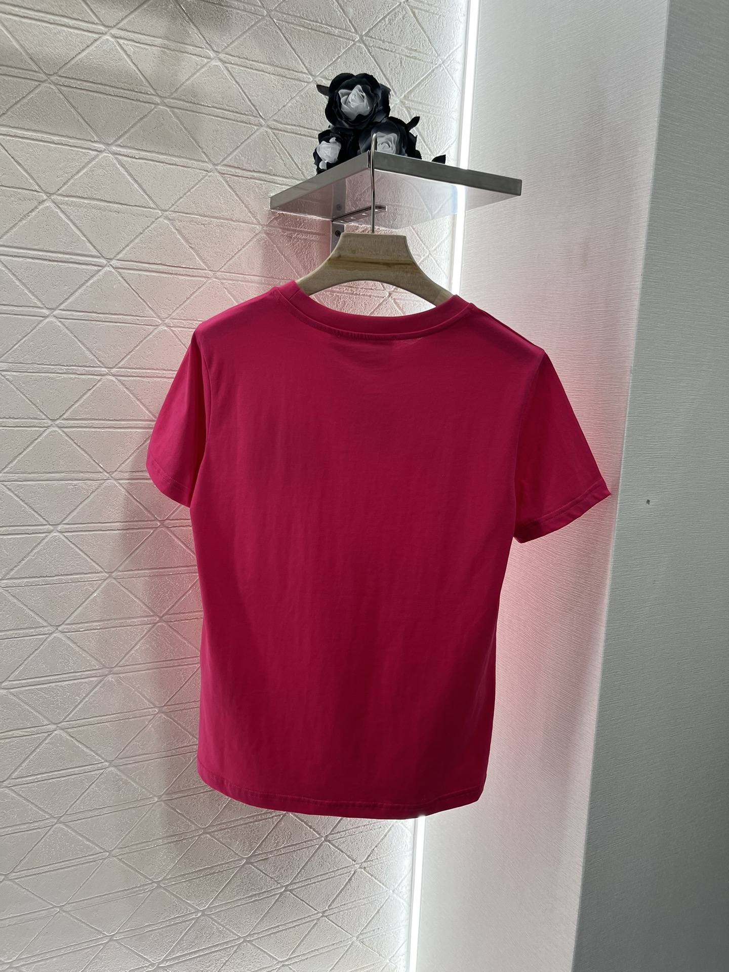 Moschino 2025 New Product: Round Collar Embroidery Tee for Fashionable High Street Style - 图片 2