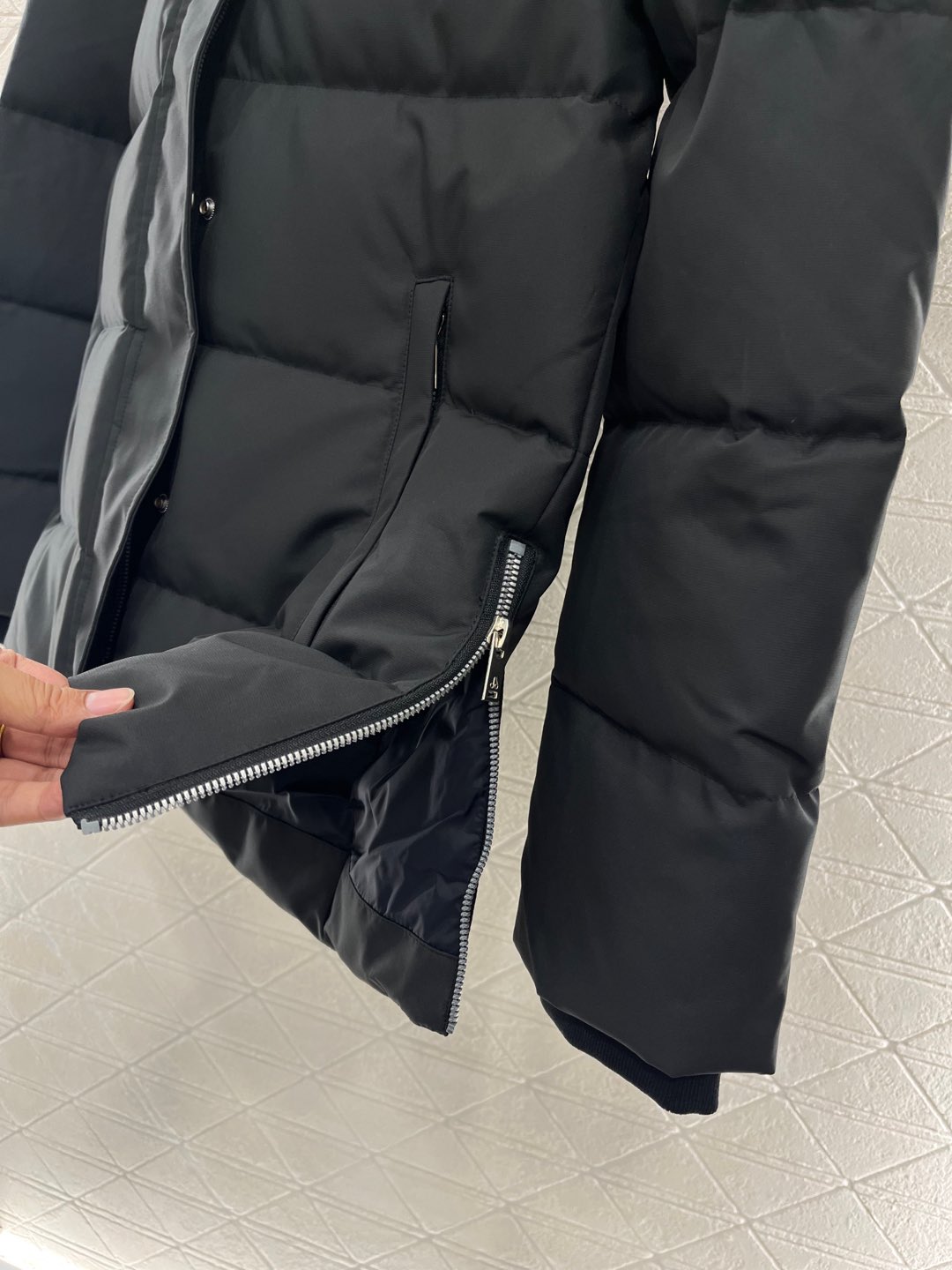 2025 Mooseknuckle Single-Size Female Suit: Customizable, Warm, Stylish, and Dustproof - 图片 7
