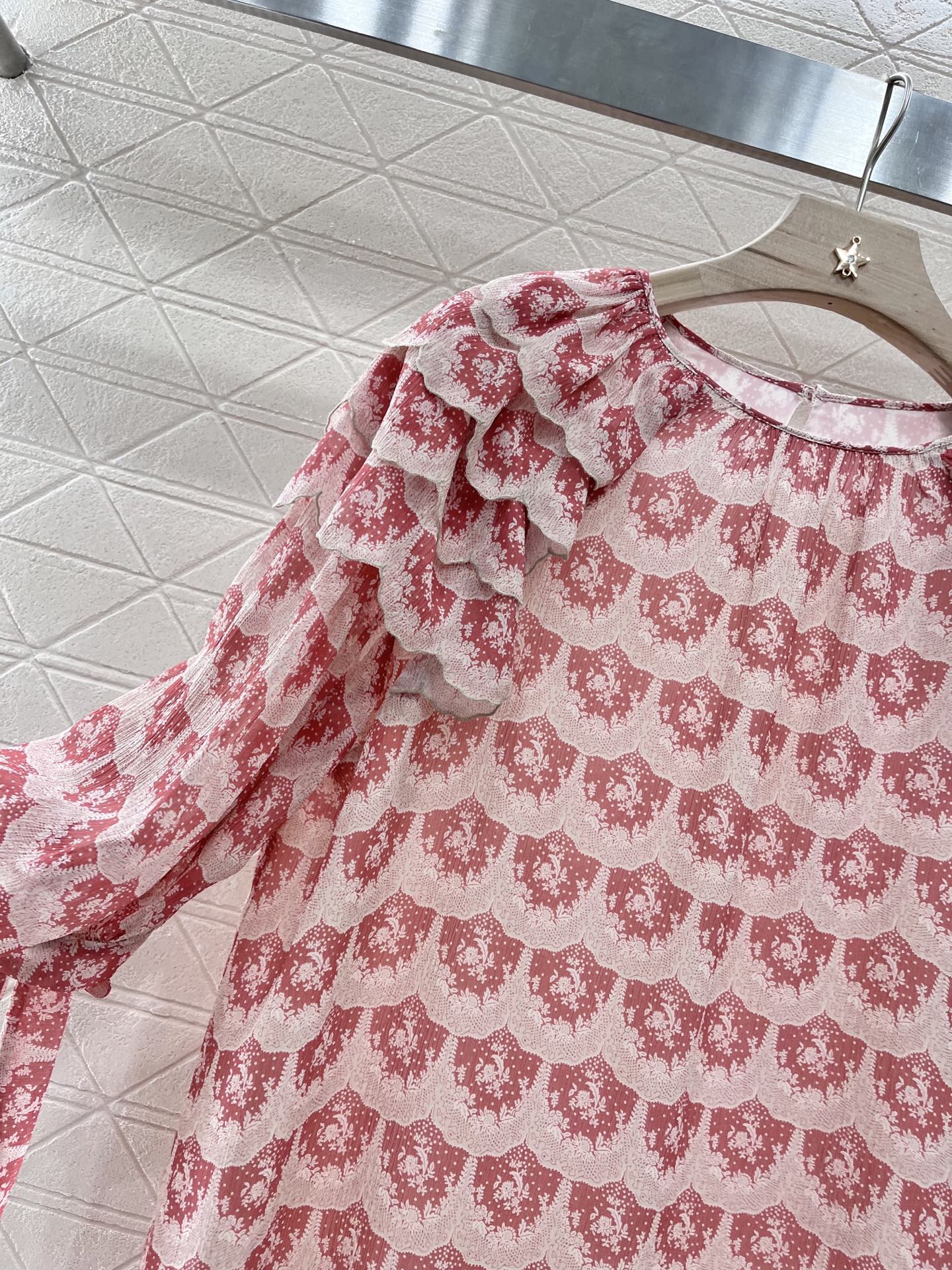 New Product: Chlo*2025 Silk-Printed Dress with Customizable Features - 图片 6